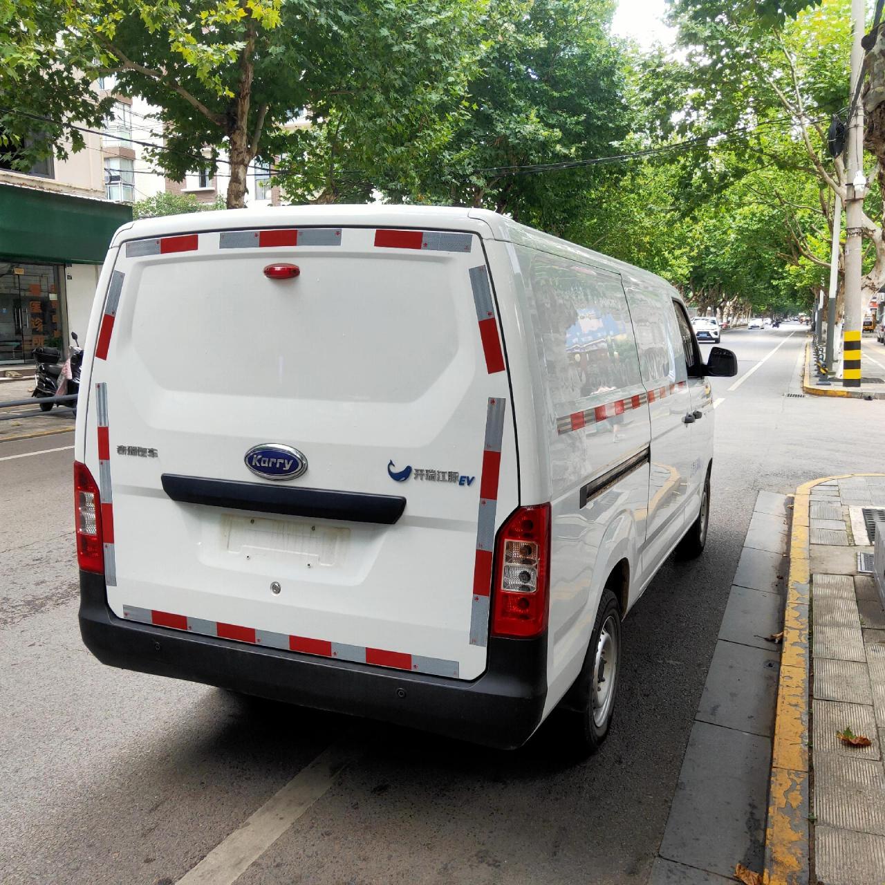 新能源货车面包车电动车纯电封闭式货车.