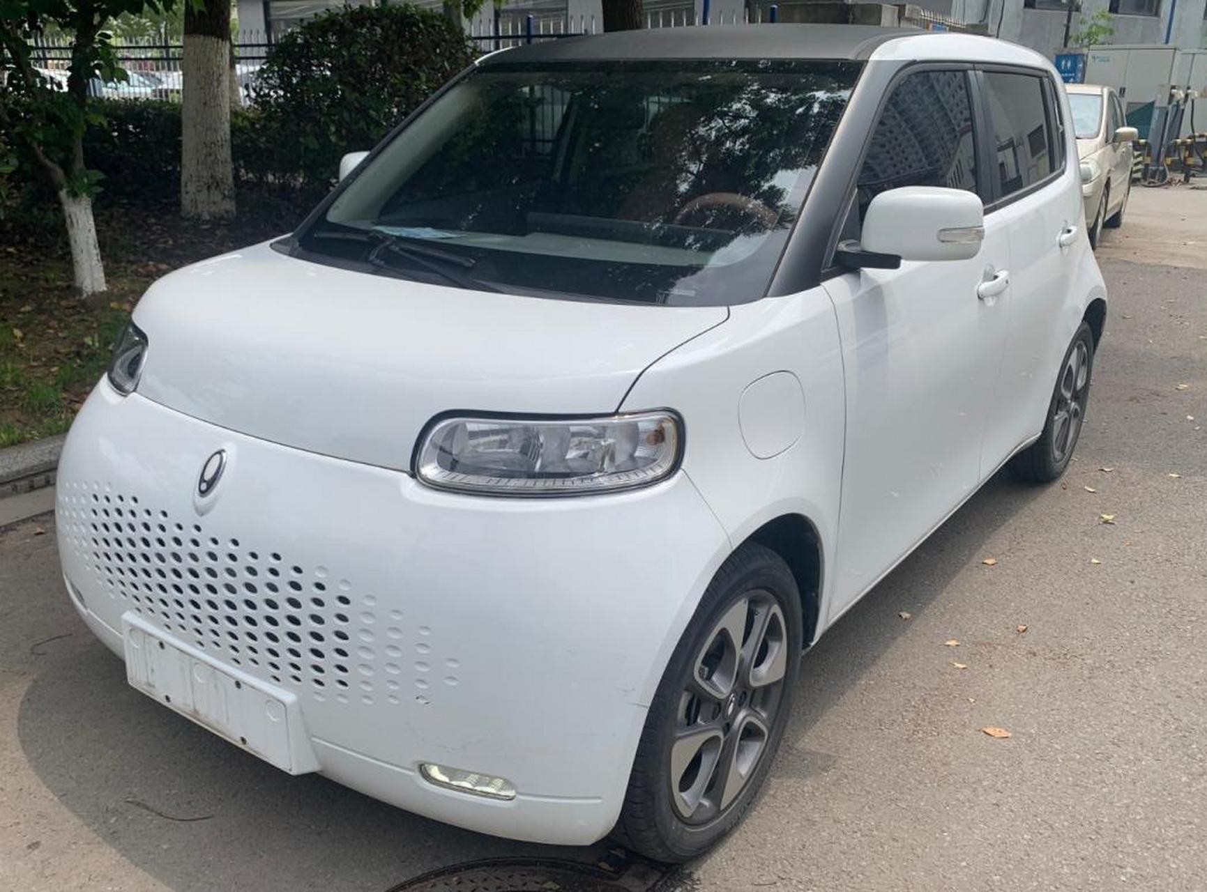 长城欧拉白猫 【实表0.6】新能源纯电动车 售价:5.