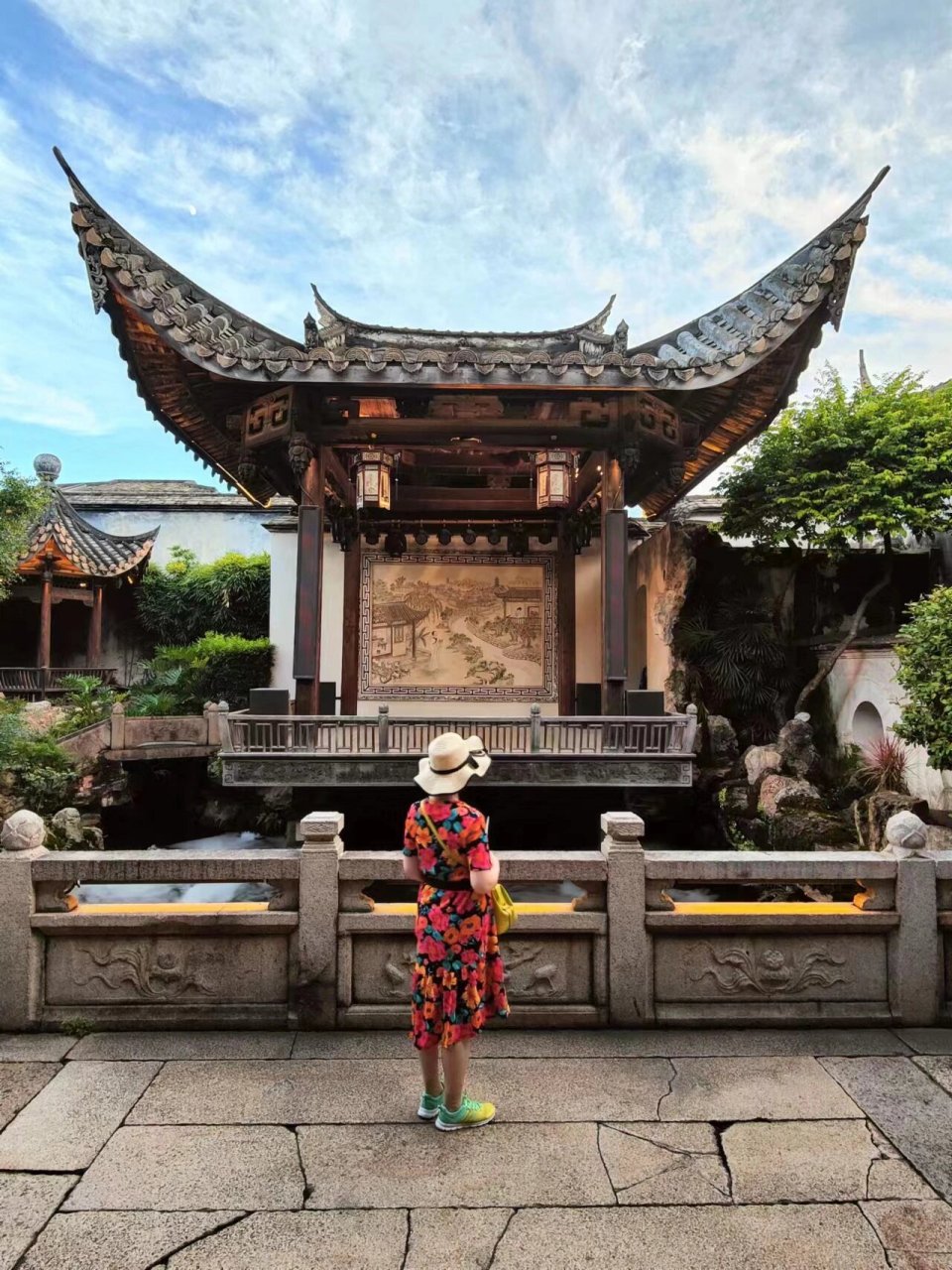 福州三坊七巷的水榭戏台,明代建筑精美 这个景点要购买门票,在热闹的