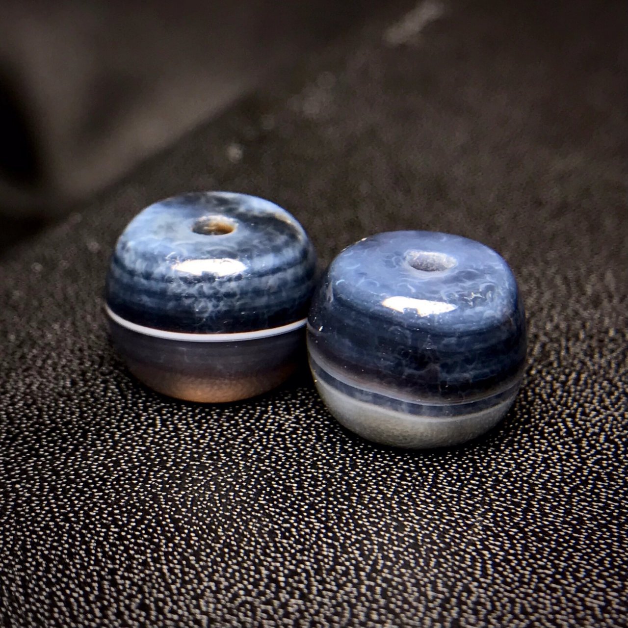 西亚蓝沁一线药师珠,9050/一颗 天然蓝沁玛瑙纹路,像一幅水墨画一样