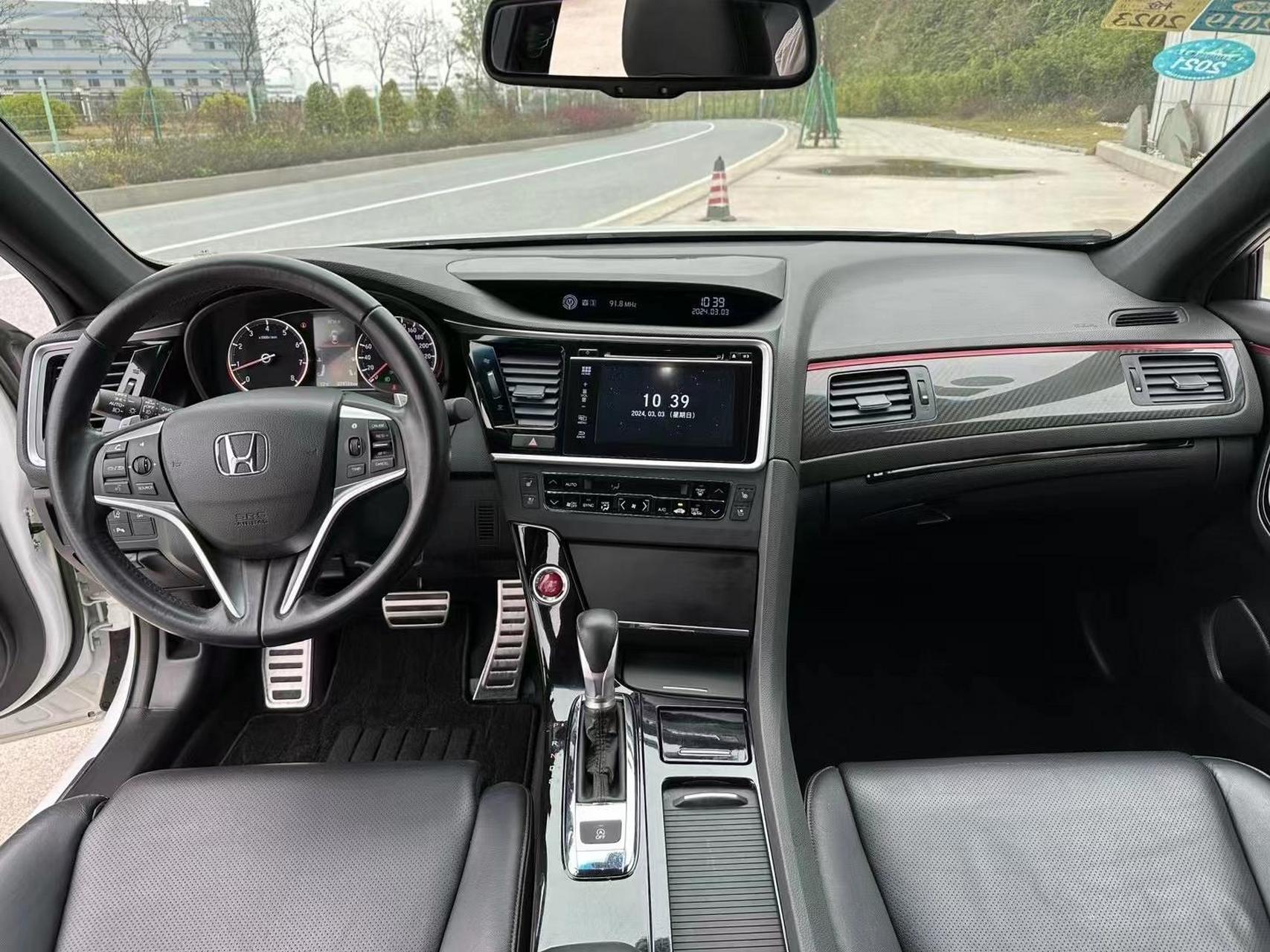 2015款本田思铂睿2.