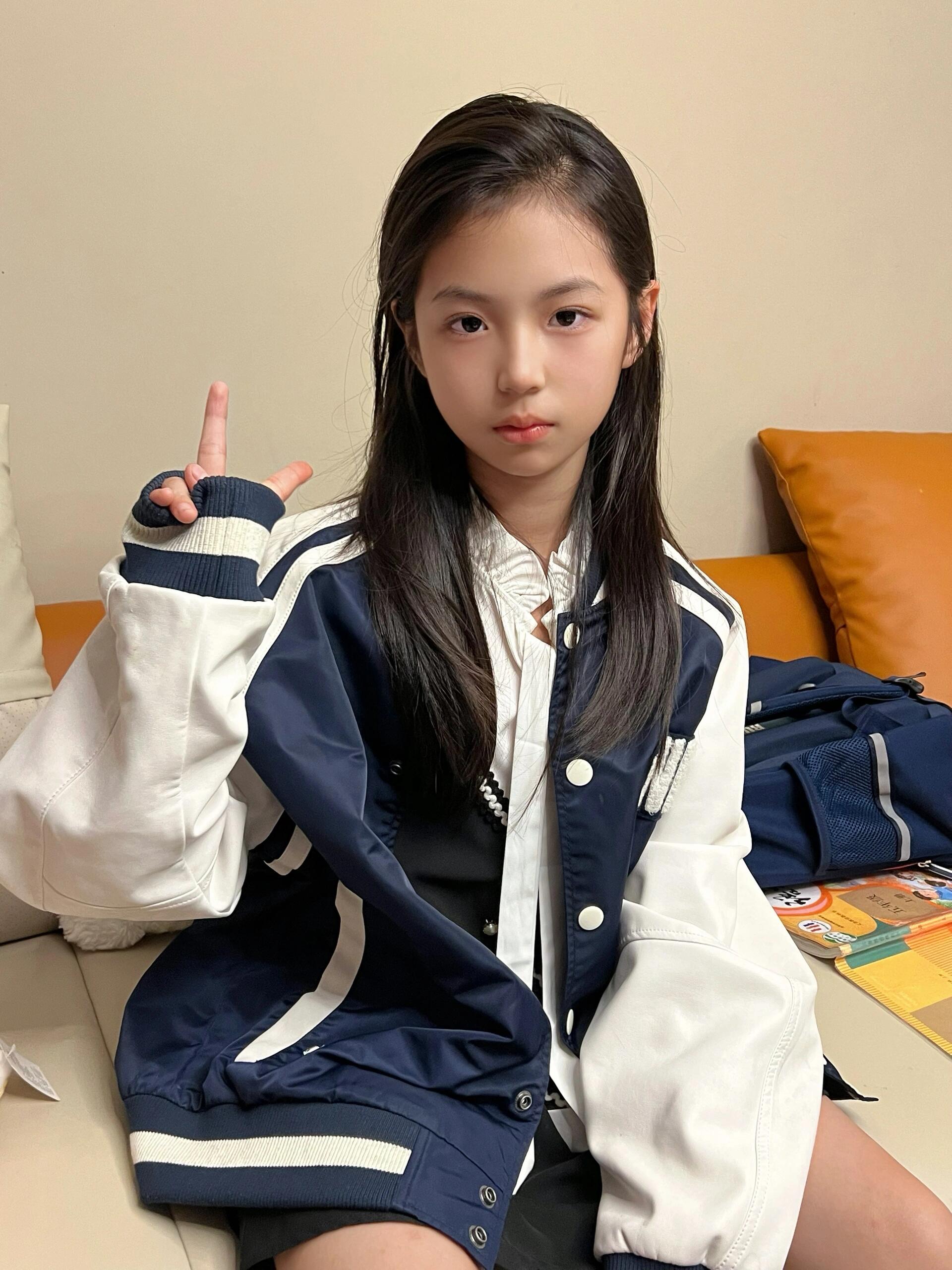 给11岁的妹妹拍的一些日常照片