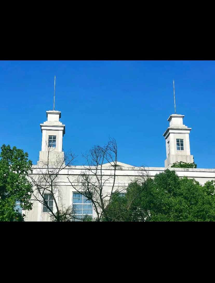 南京工业大学浦江学院校区 江浦校区占地面积3000多亩,是南工大三个