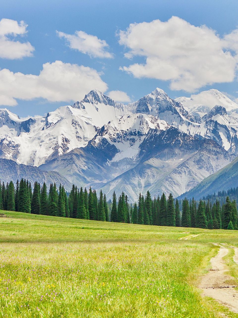 新疆雪山正确打开方式 | 夏塔木扎尔特冰川 夏塔景区,距新疆昭苏县城