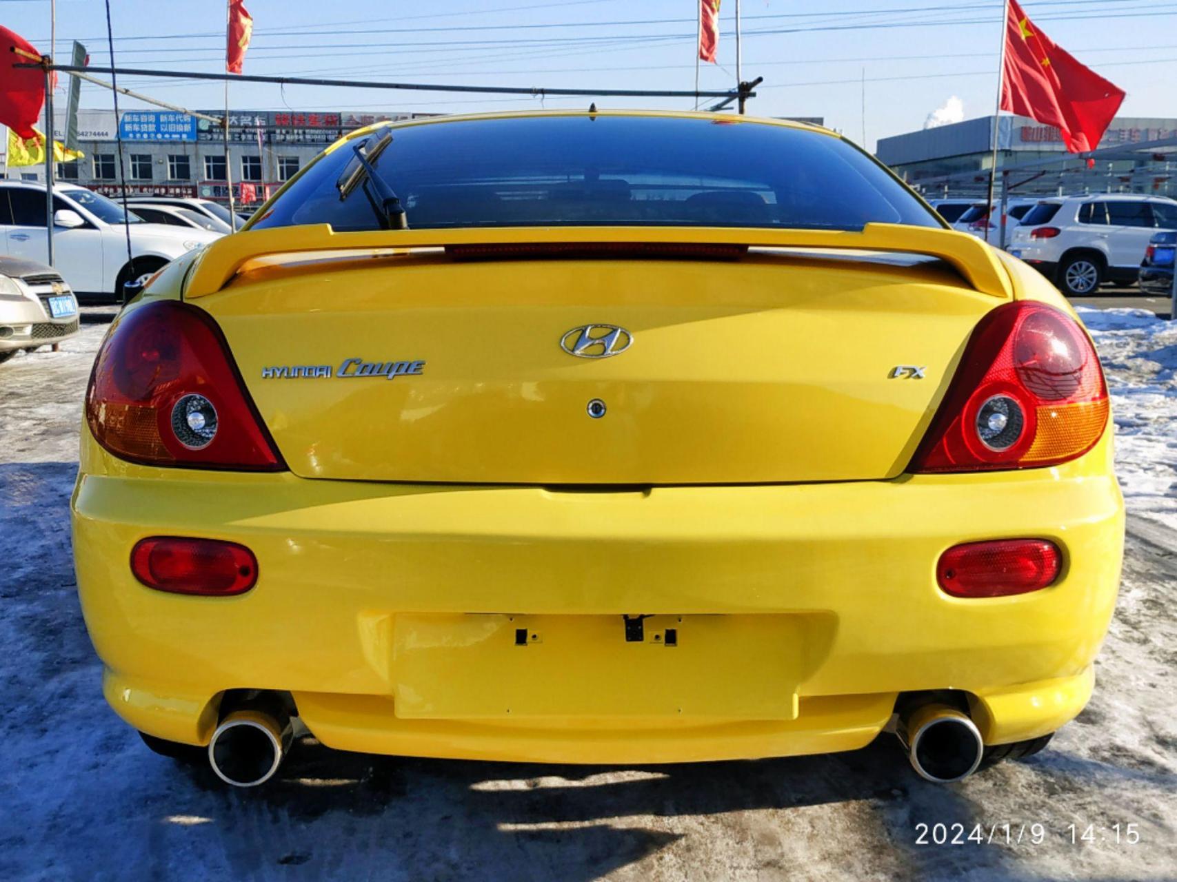 2004年现代酷派 自动挡2.0排量 双出排气 真皮座椅 天窗 两门四座跑车