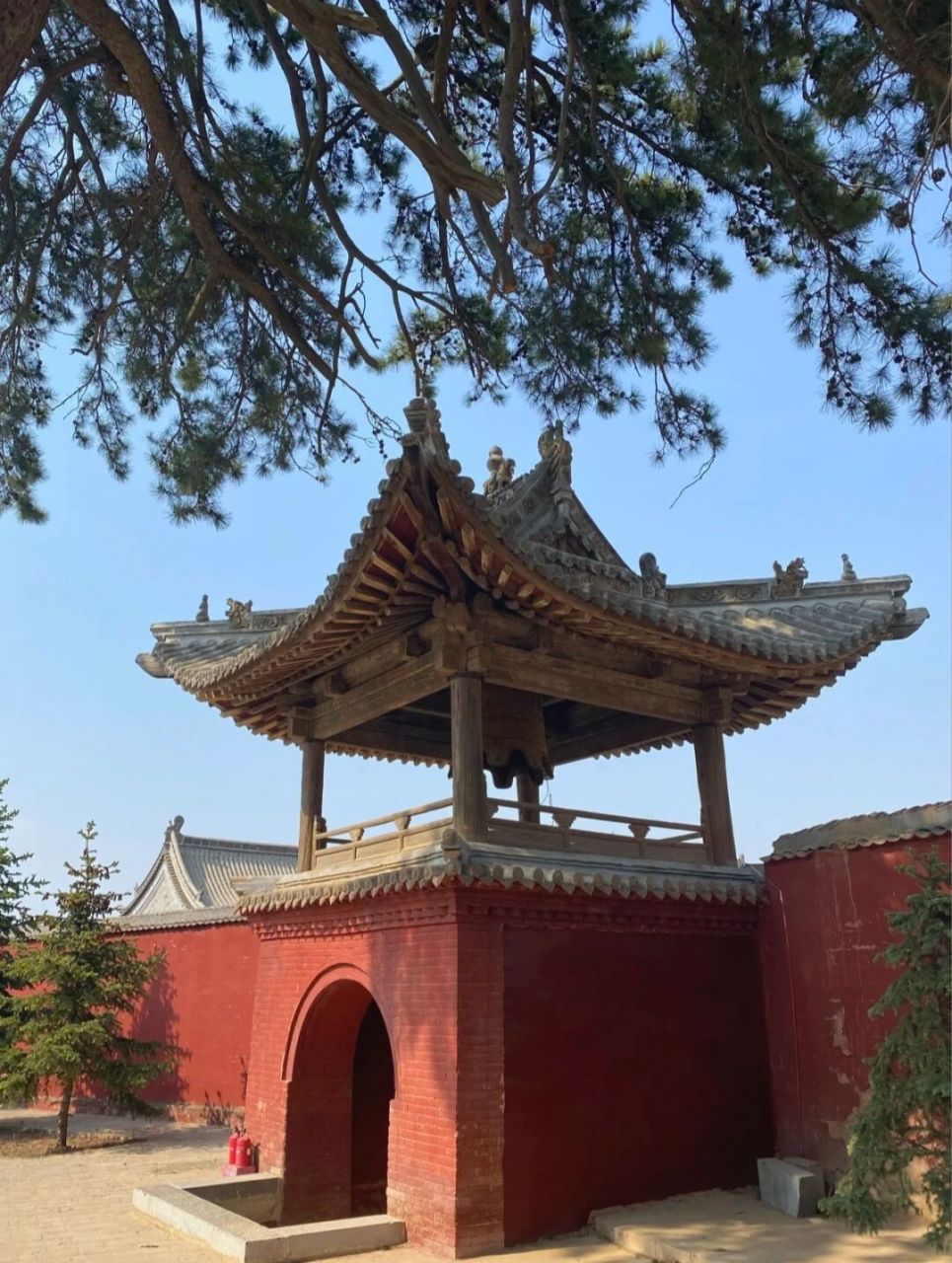 繁峙县岩山寺①|遗落在深山中的金代大殿 岩山寺我将会发两篇,这一篇