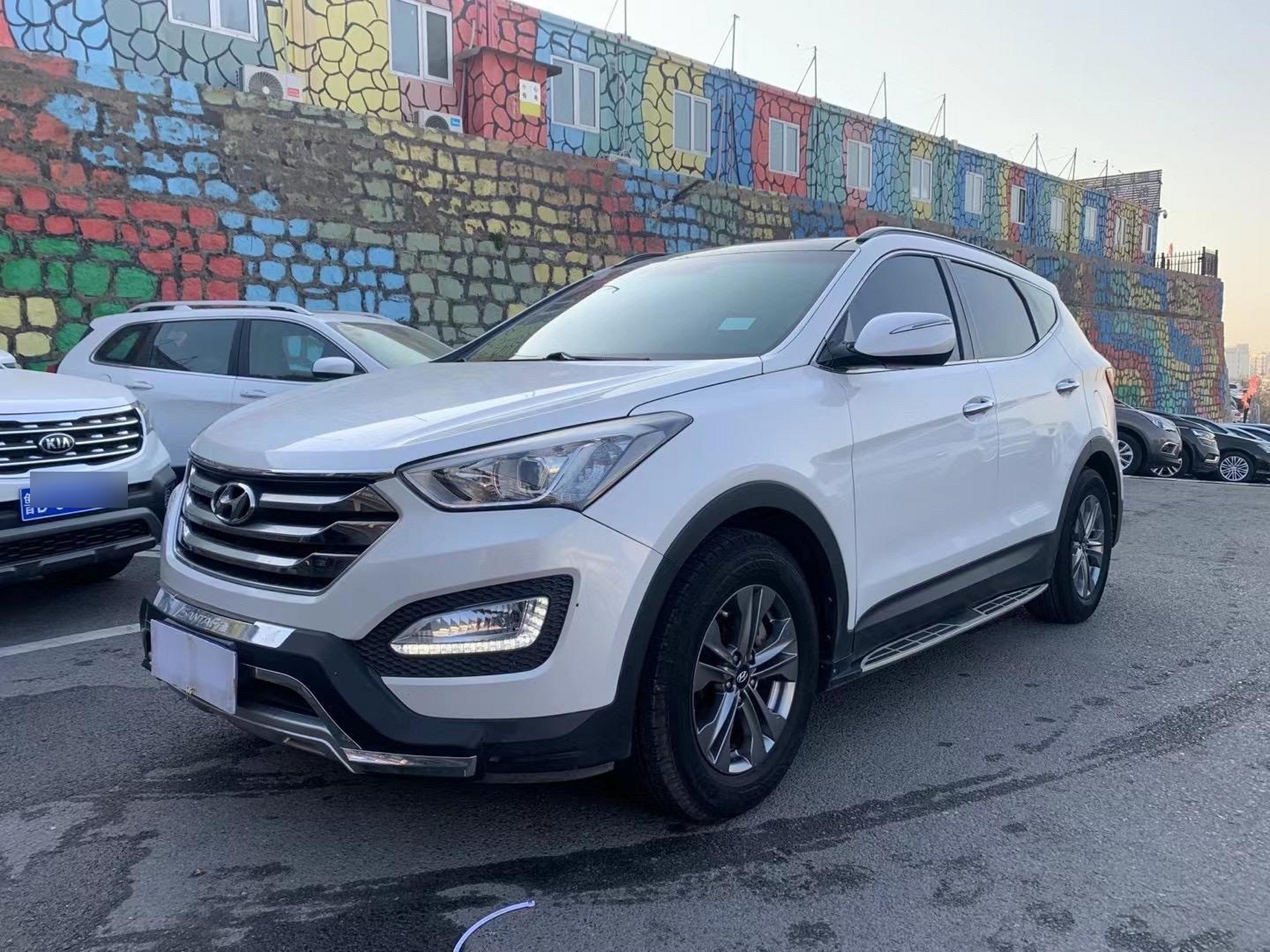 新到15年现代全新胜达2.4l自动两驱智能型,指导价24.