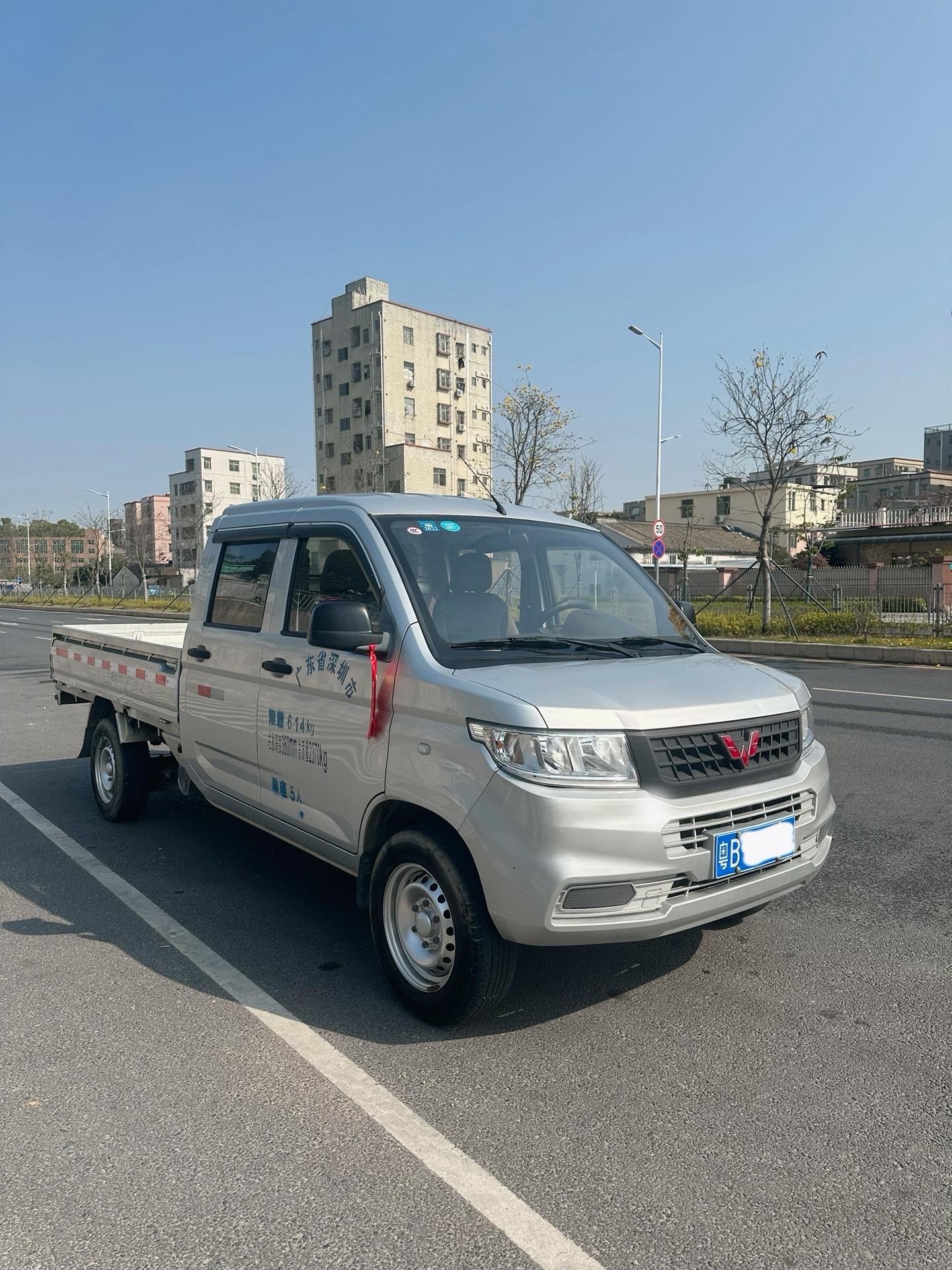 五菱货车 轻卡五菱轻卡平板货车图片大全新车五菱新能源微卡五菱电动