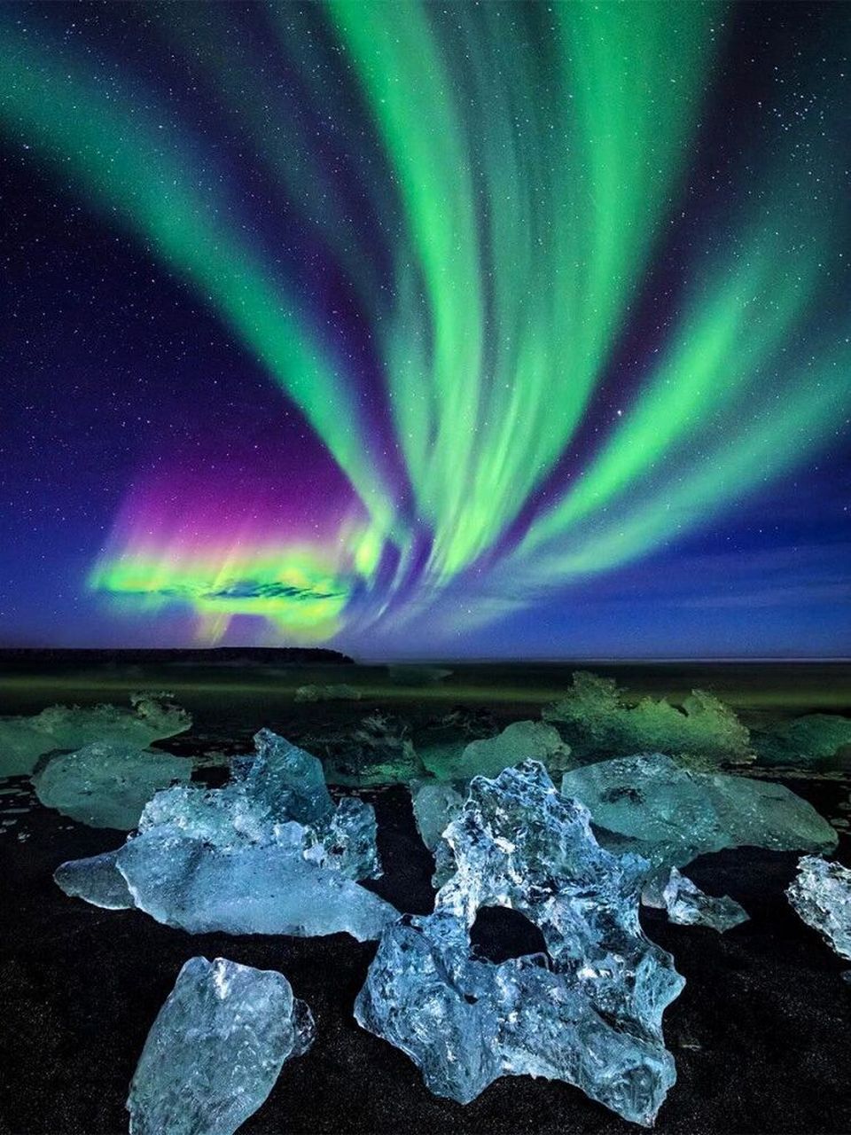 7k冰岛6日纯玩团丨这个冬天去看90极光吧 极光是夜空中最96绚烂