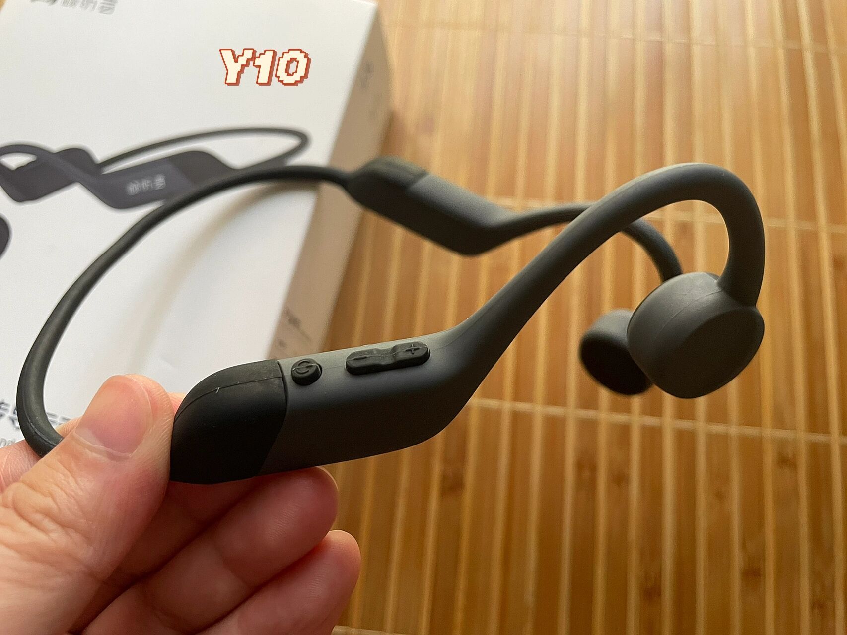 骨传导游泳运动耳机 为了游泳不太无聊想买个游泳耳机,好多人推荐韶音