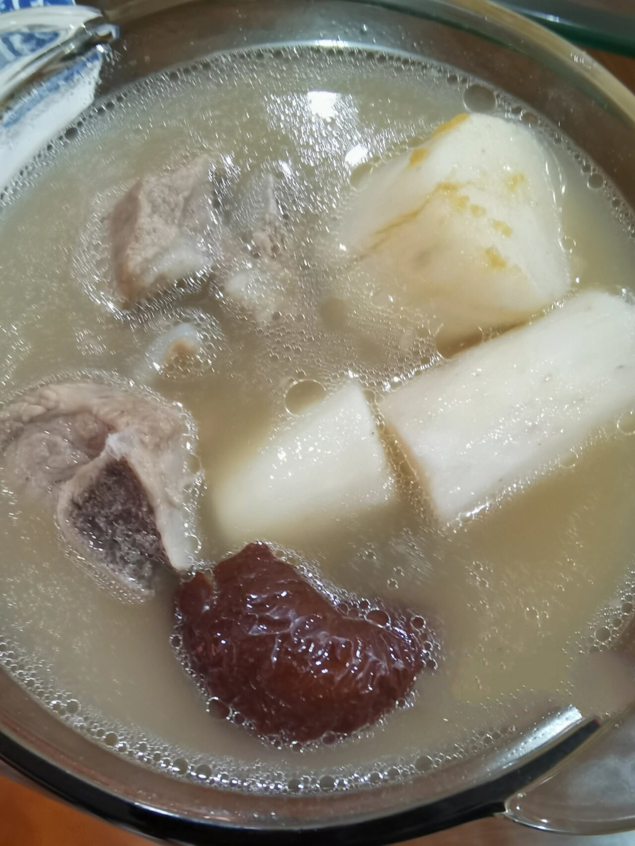 肾虚血虚～山药黑枣扇骨汤