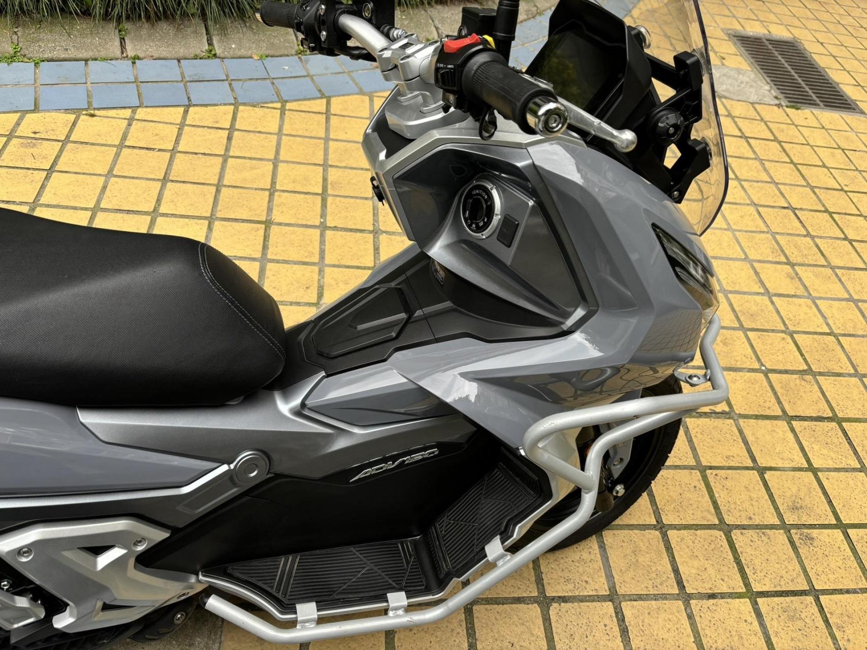 21年大阳150adv气囊减震高配!