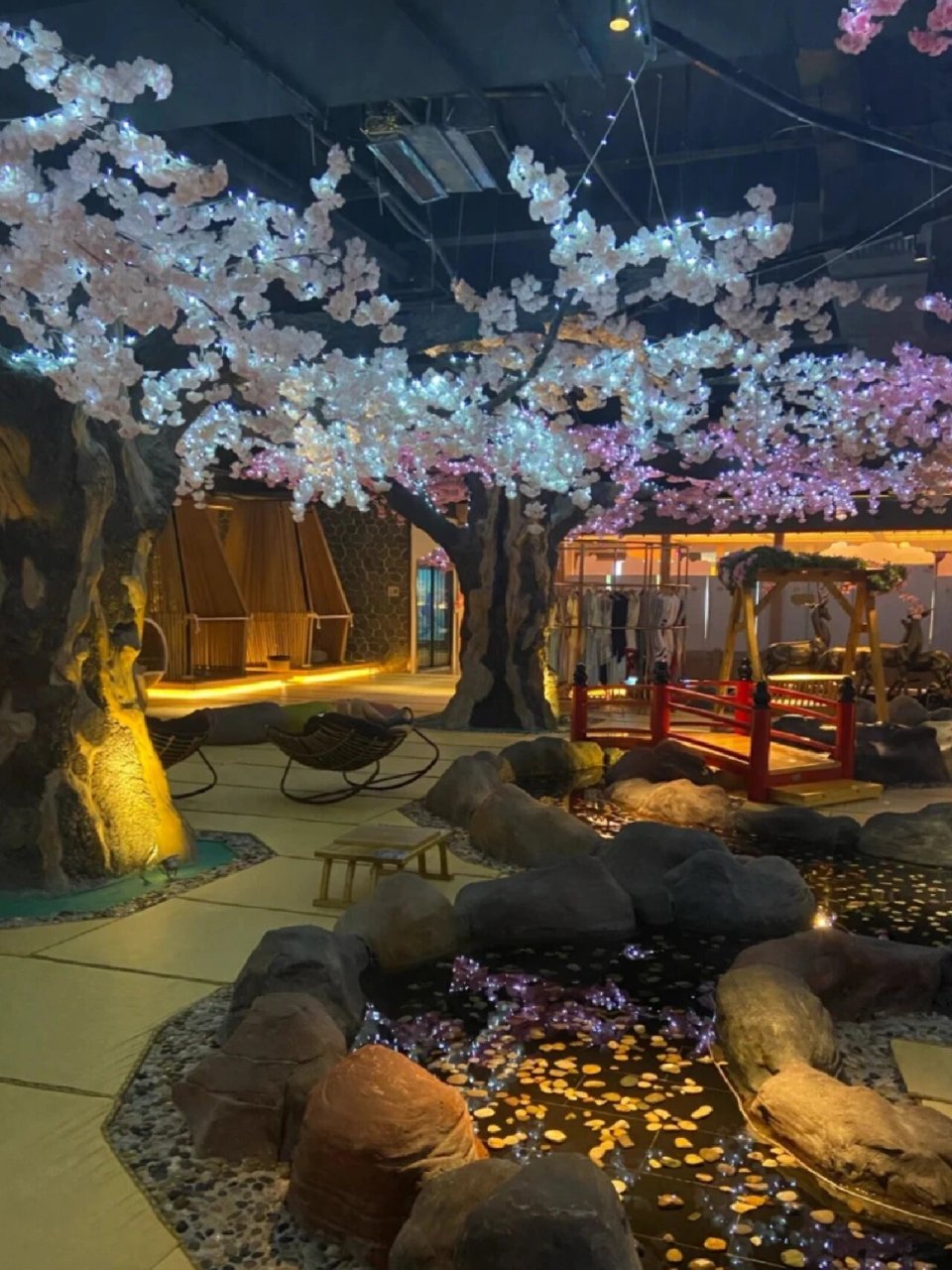 合肥探店·蓝鲸湾汤泉(包河店) 95环境:装修风格偏日式,毕竟是日式