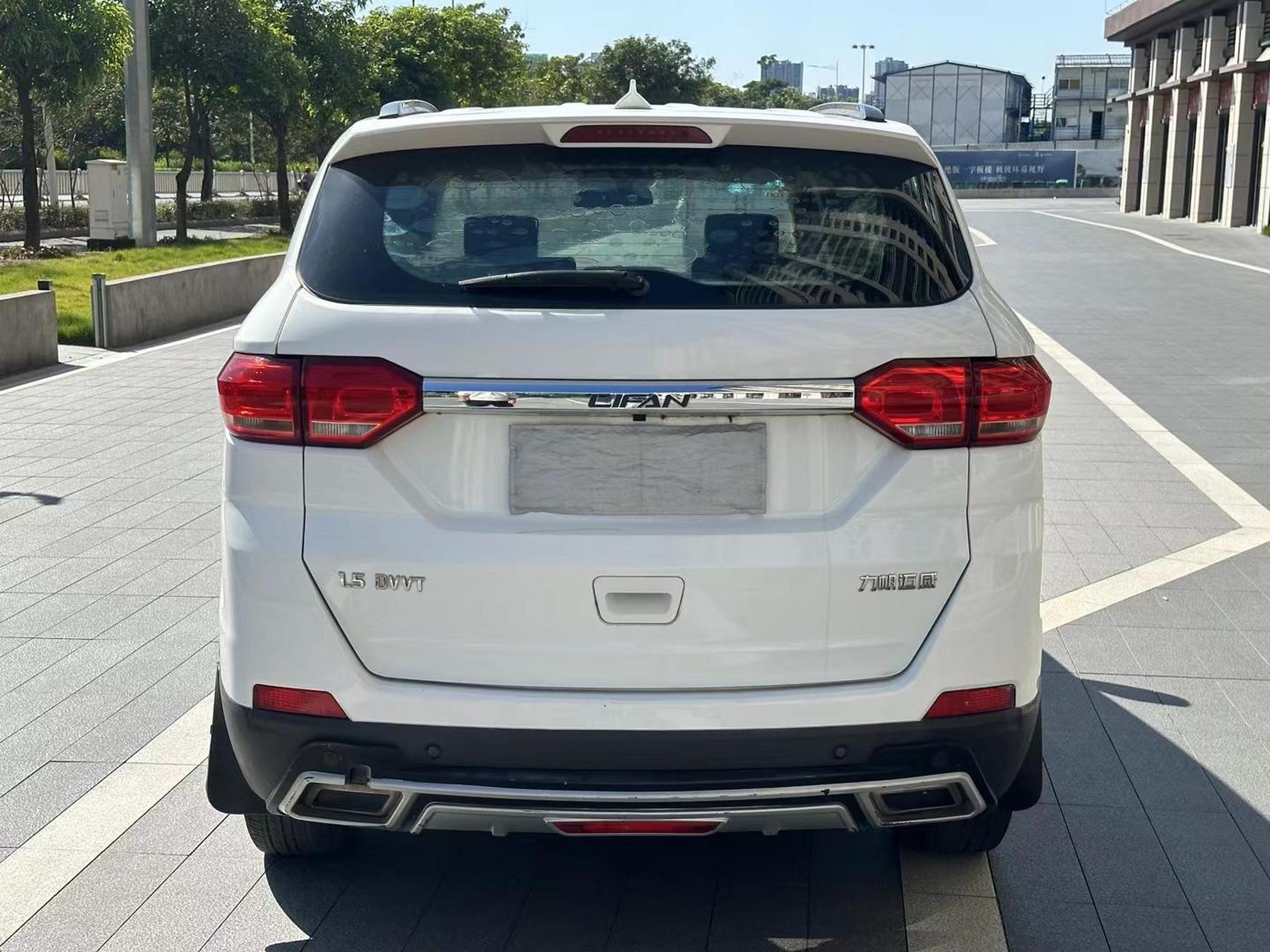 17年1月上牌,力帆迈威1.5排量,7座一手车,售价15800