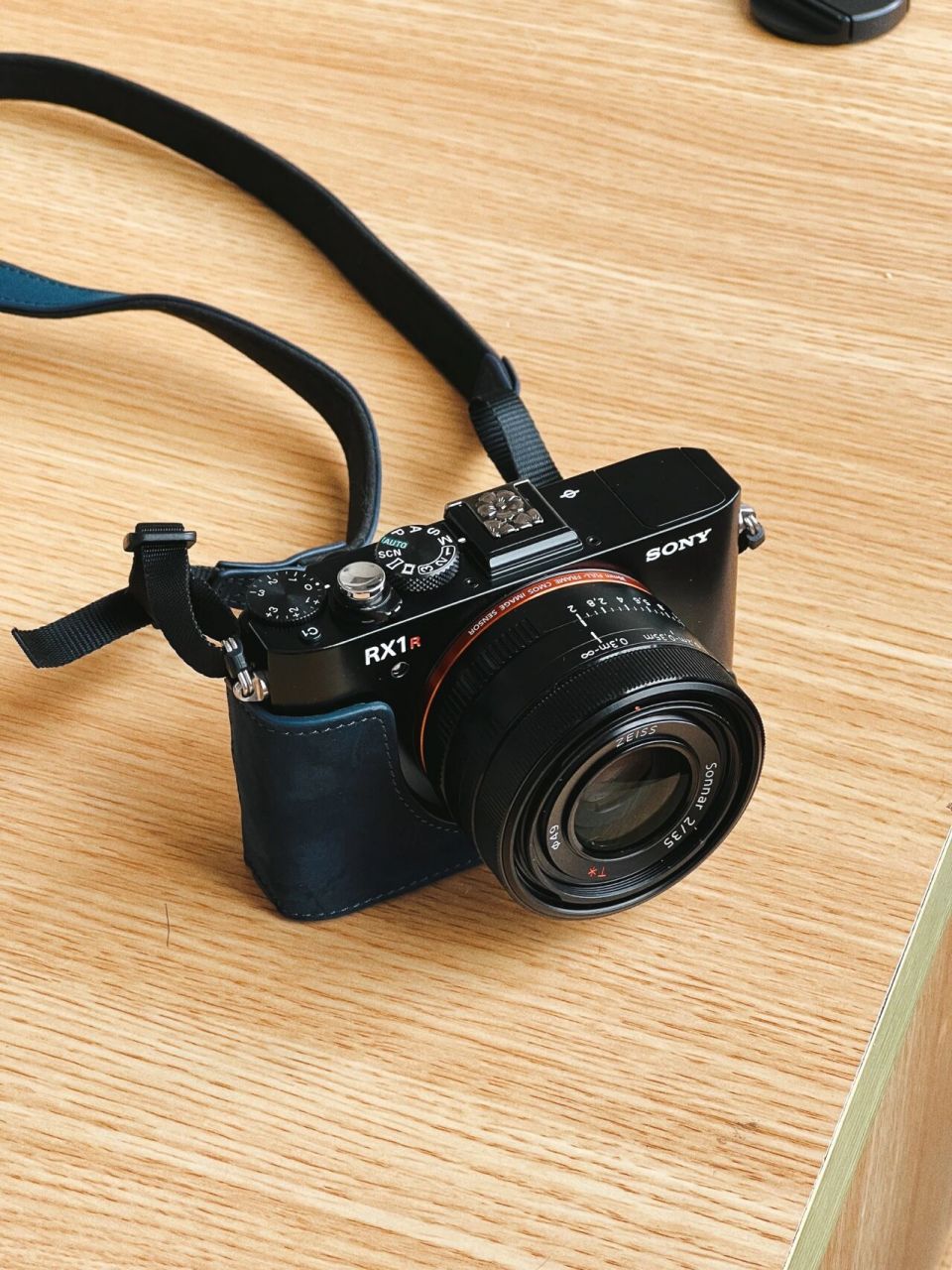 2022年入sony rx1rm2 卖掉xs10 换成了rx1r2,喜欢轻便的相机,在x100v