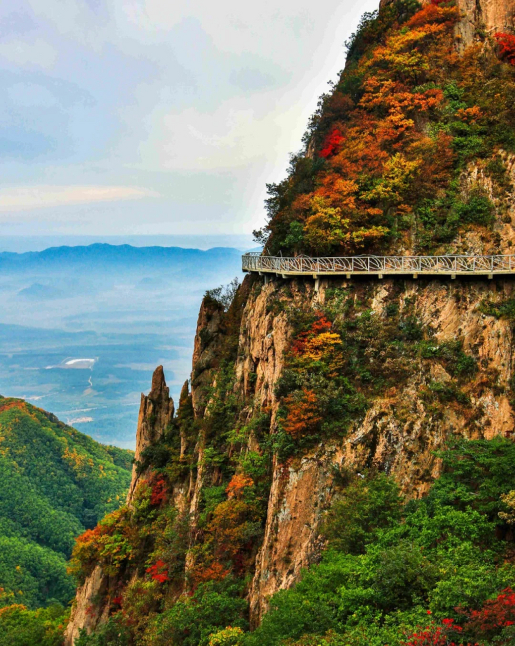 新密凤凰山风景区图片