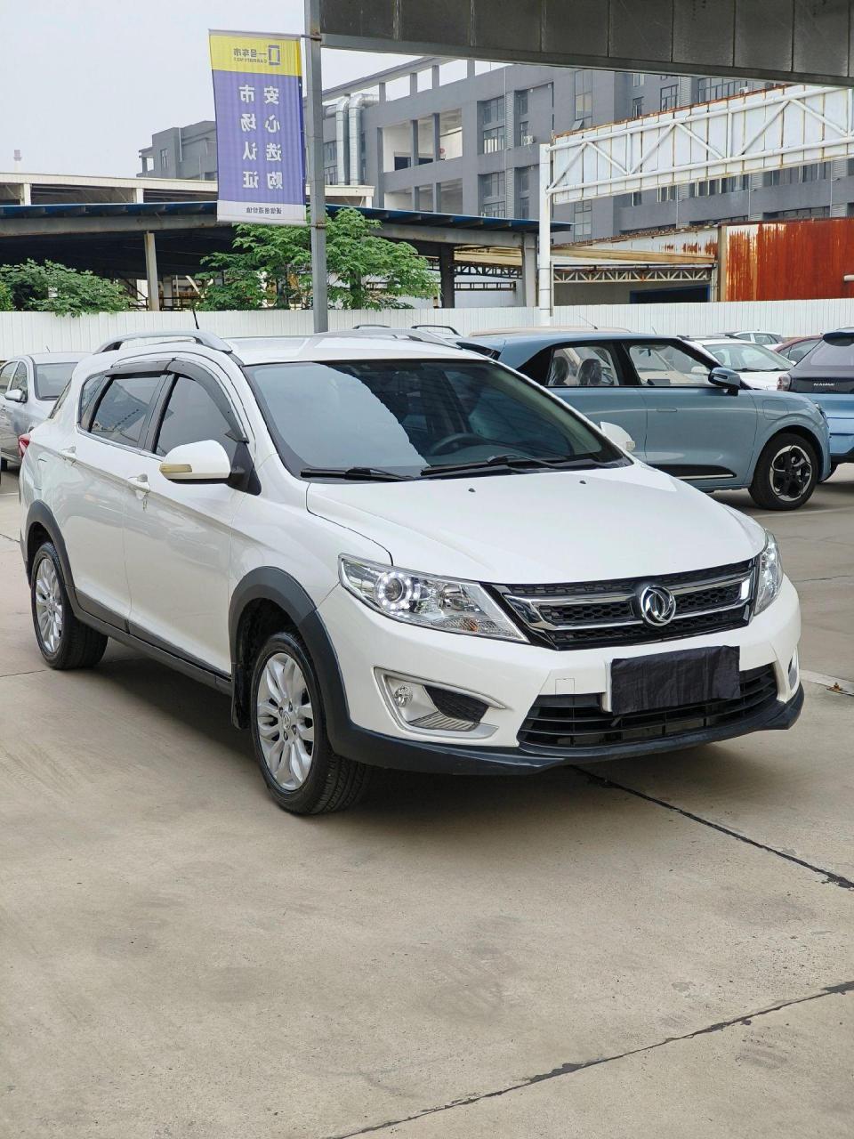 2016年 东风风神ax3 1.5自动档 个人一手 实表6.