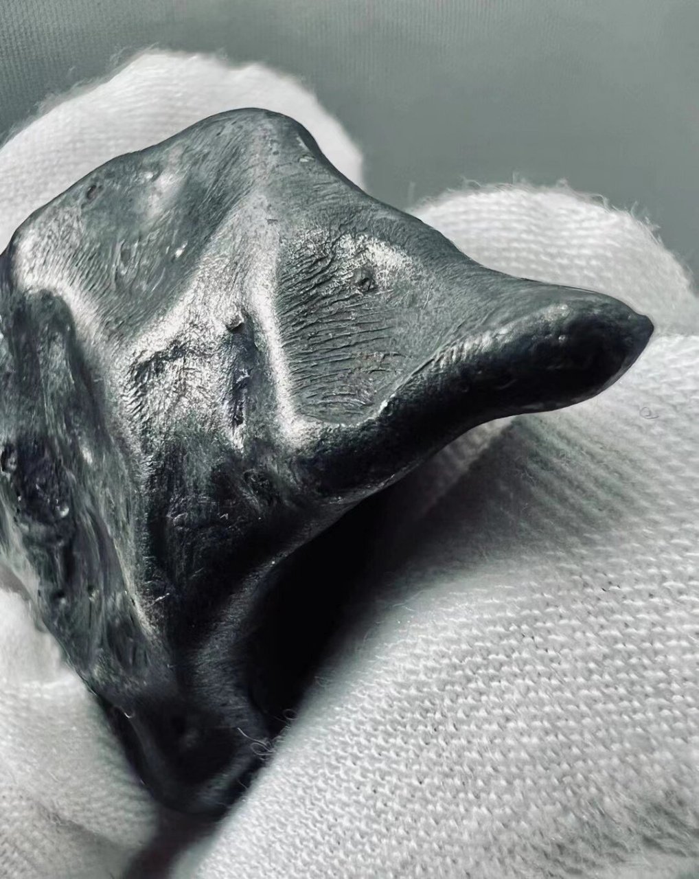 精品阿林铁陨石 正面满满的气印 四周卷边 精品阿林铁陨石 正面满满的