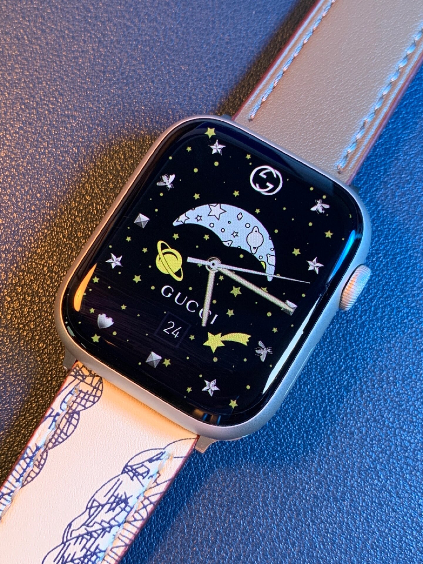 换个这几张表盘壁纸,让你的iwatch瞬间高级