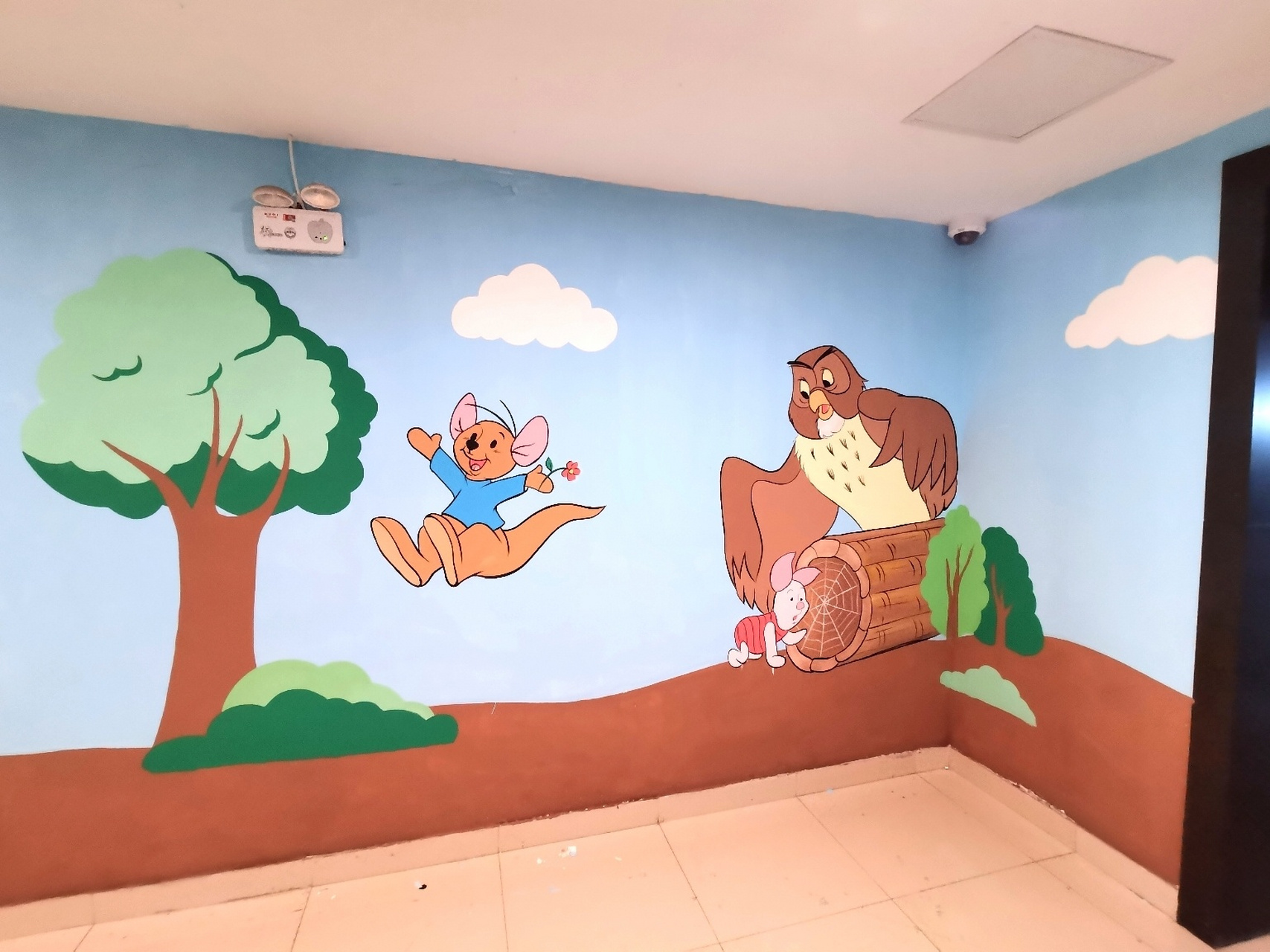 一波卡通墙绘涂鸦 画卡通的时候就感觉好治愈呀