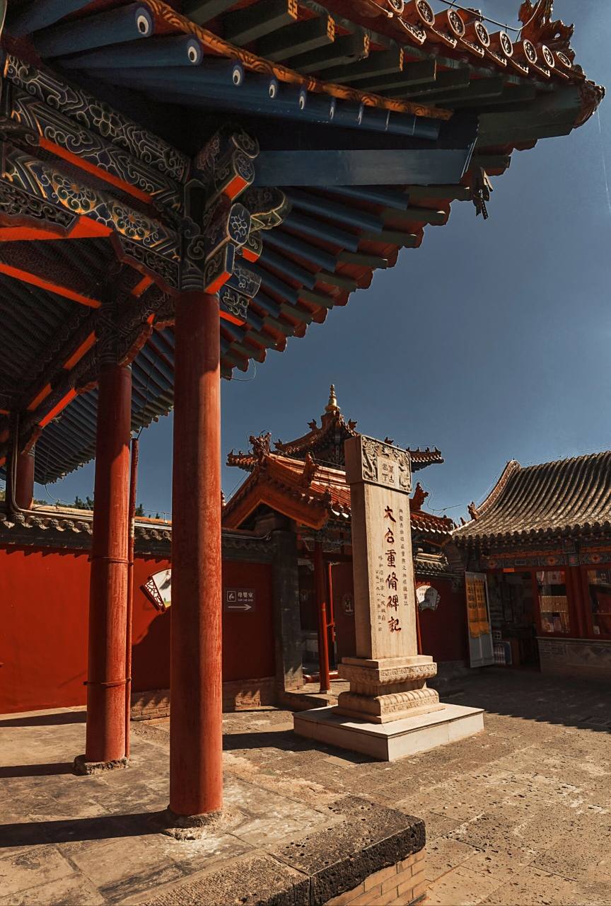 摄影:呼和浩特大召寺建筑美学欣赏 呼和浩特到大召无量寺已经有四百多