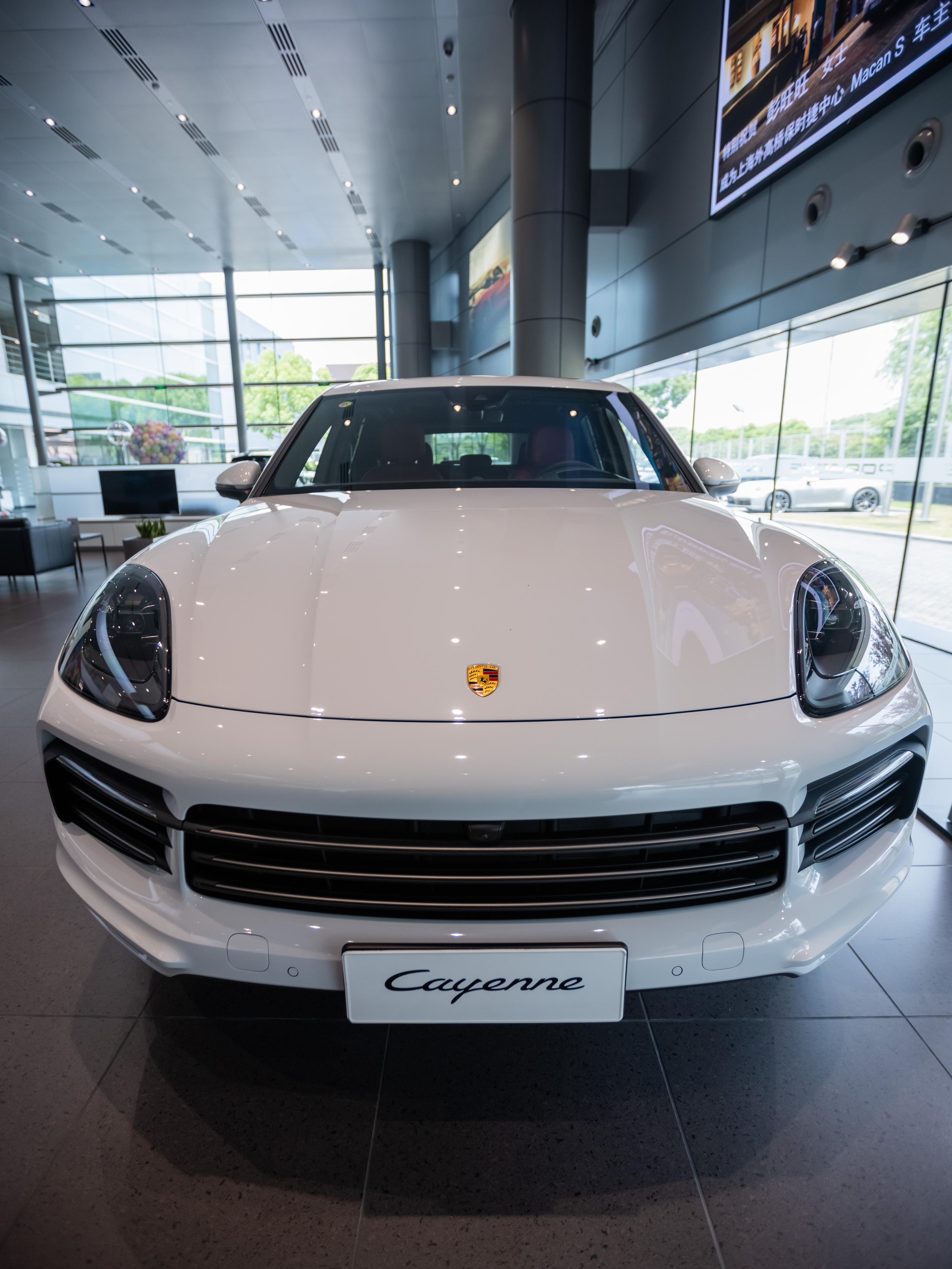 保时捷cayenne铂金 #豪车 #全dou是靓车 #全dou是好车 #跑车 #值得