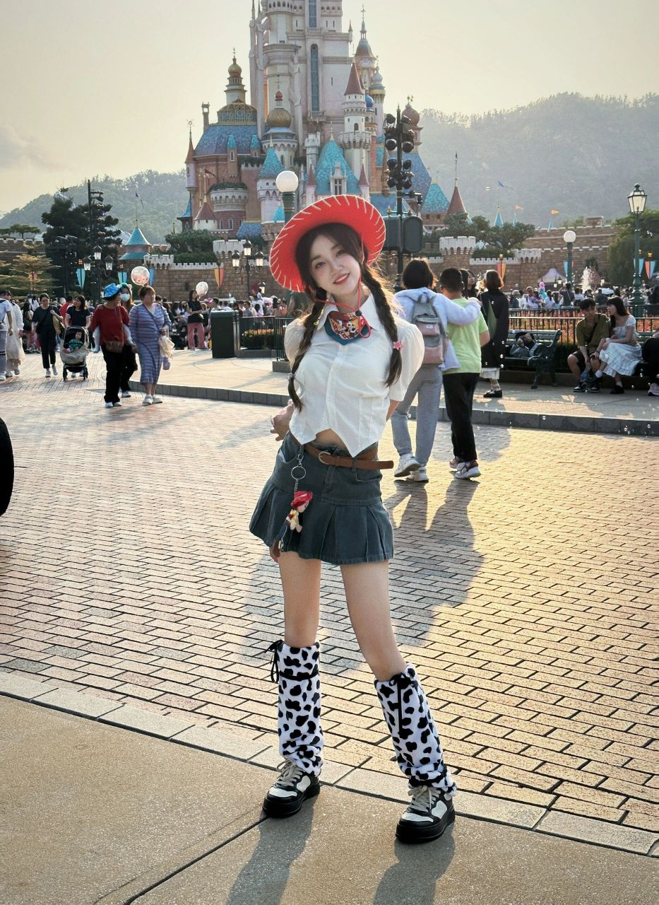 香港迪士尼乐园 翠丝穿搭 这是我去迪士尼乐园最开心的一次 - 穿搭在