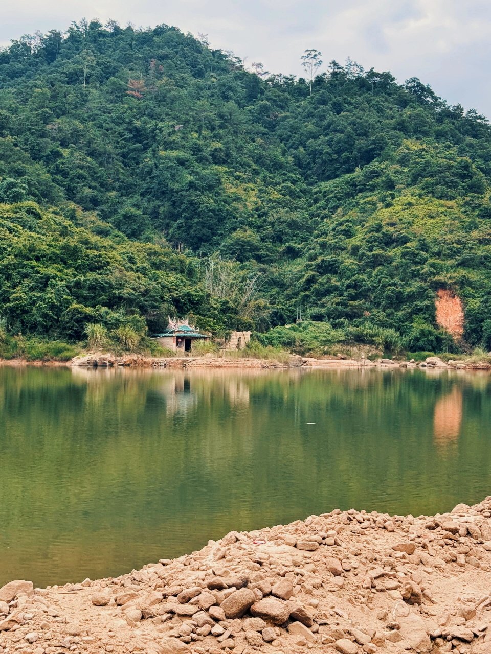 厦门周边小众山野露营地,周末泡茶钓鱼好地.