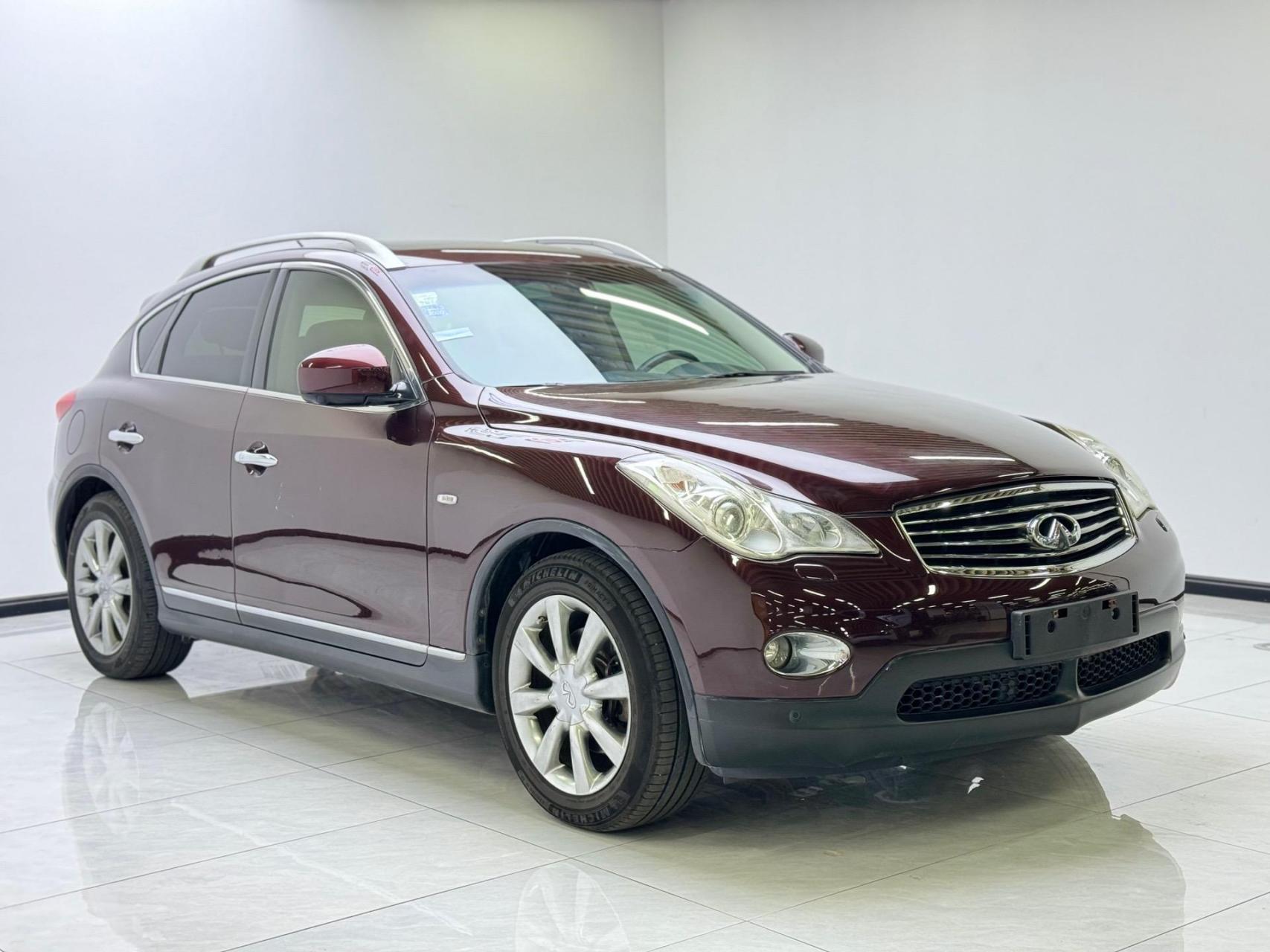 15年英菲尼迪qx50  25 v6发动机 全时四驱