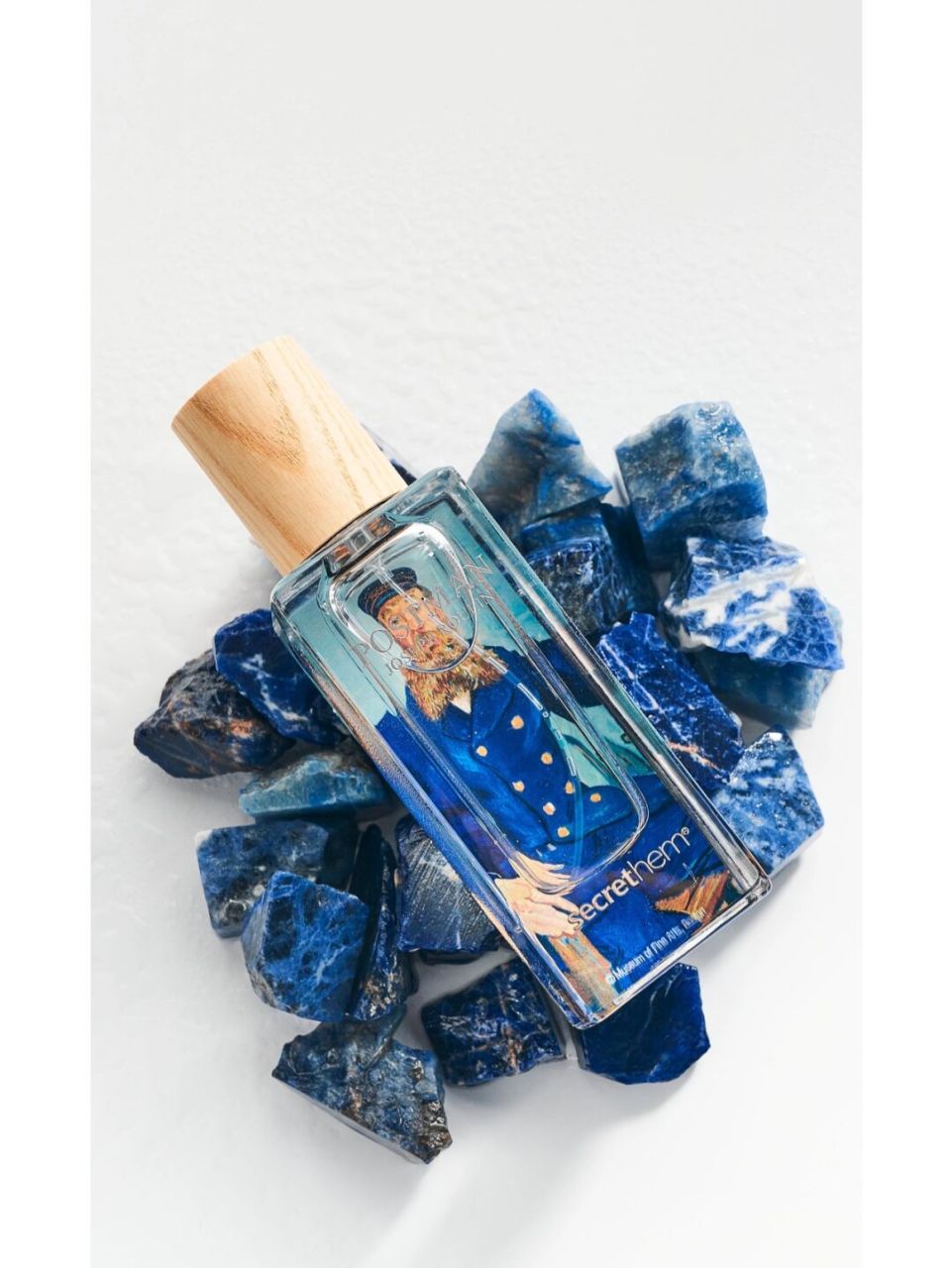 《邮差约瑟鲁林》是梵高1888年创作的一幅油画 梵高曾描述过约瑟鲁林