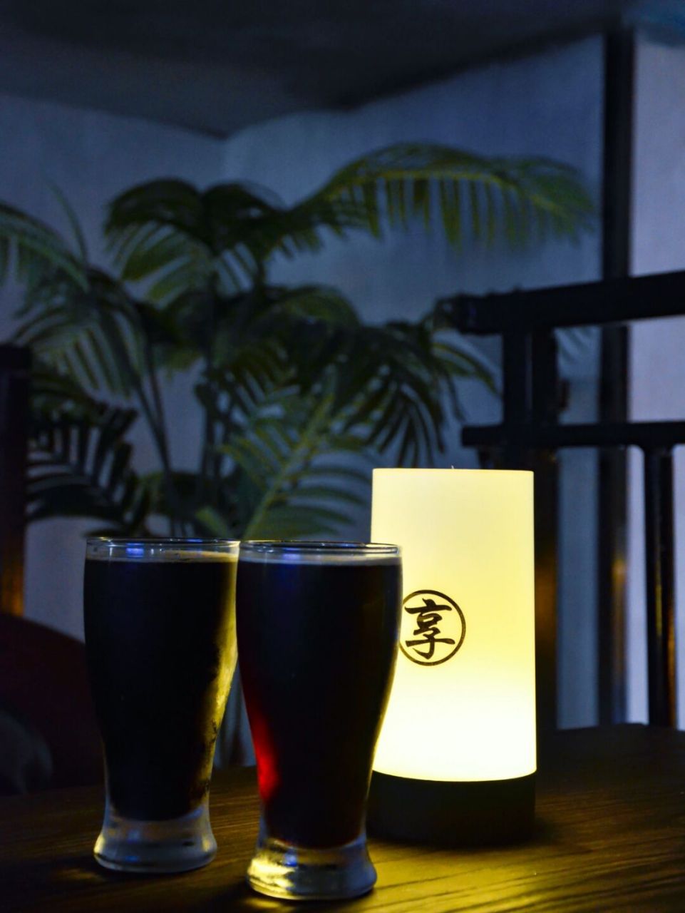 01坐标:观山湖区会展东路 92店名:享站吧精酿啤酒直供站 9015