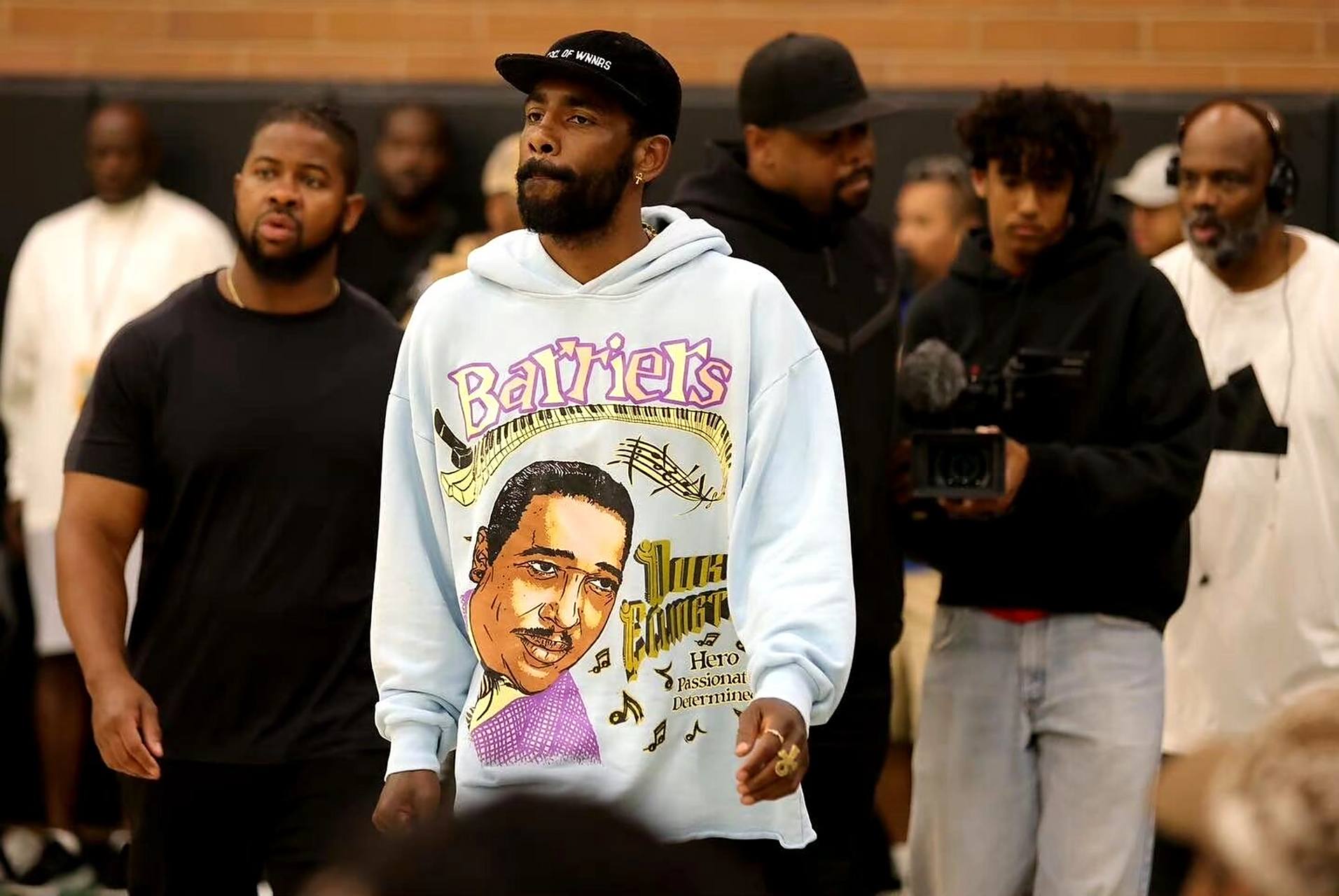 帅文 #篮球# #nba# #篮球头像壁纸# #欧文