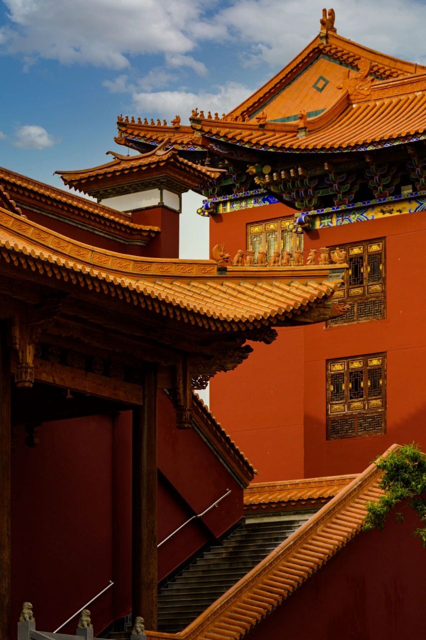 直到…看到罗先森的宝华寺图片后,我决定带上相机,前去探访.