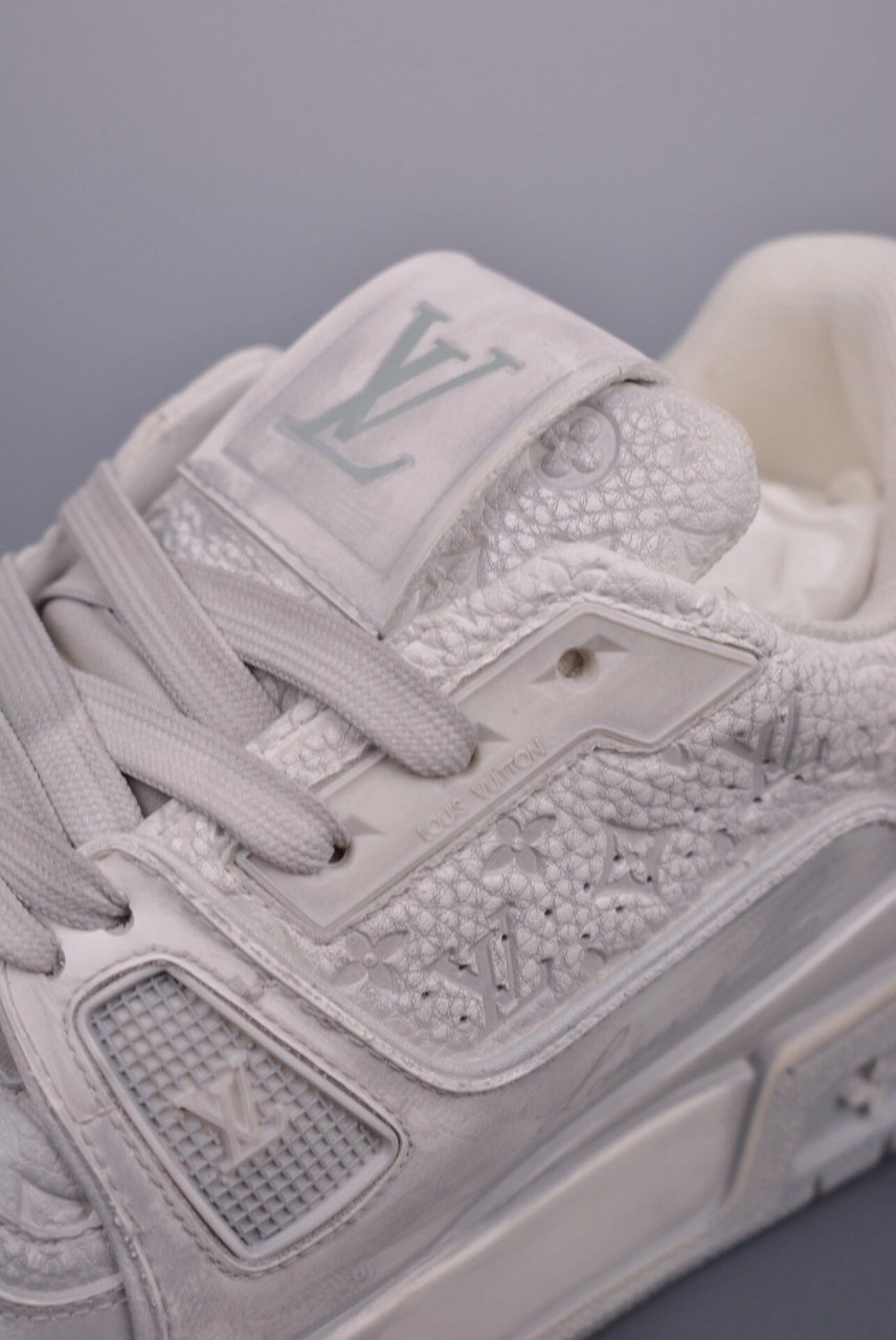 lv lv trainer 限定联名  最新配色 2021s lv trainer 限定联名 最新