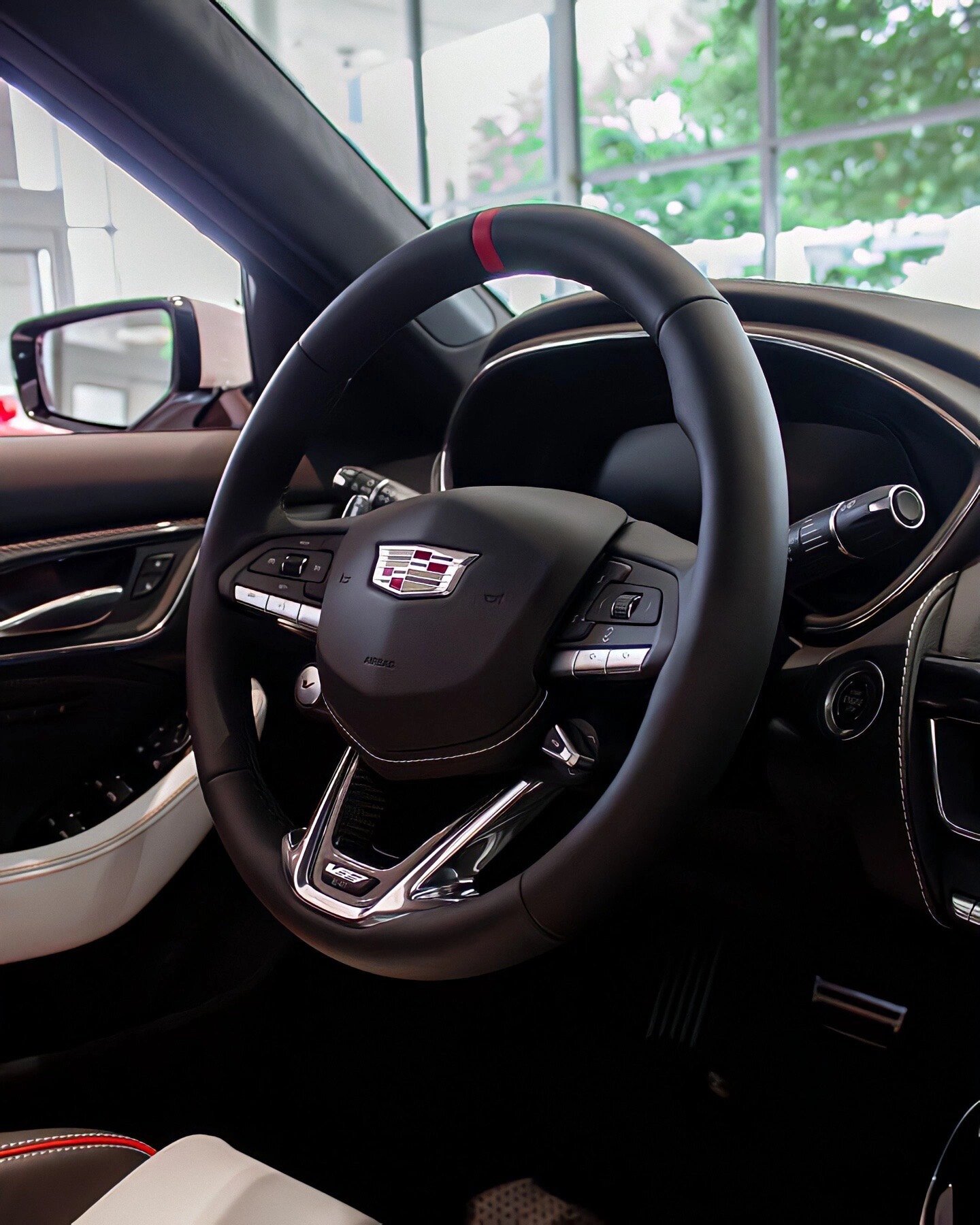 凯迪拉克ct5v 浴皇大帝