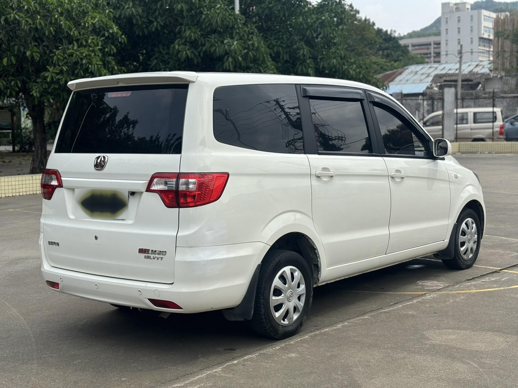2016年北汽威旺m20面包车1.