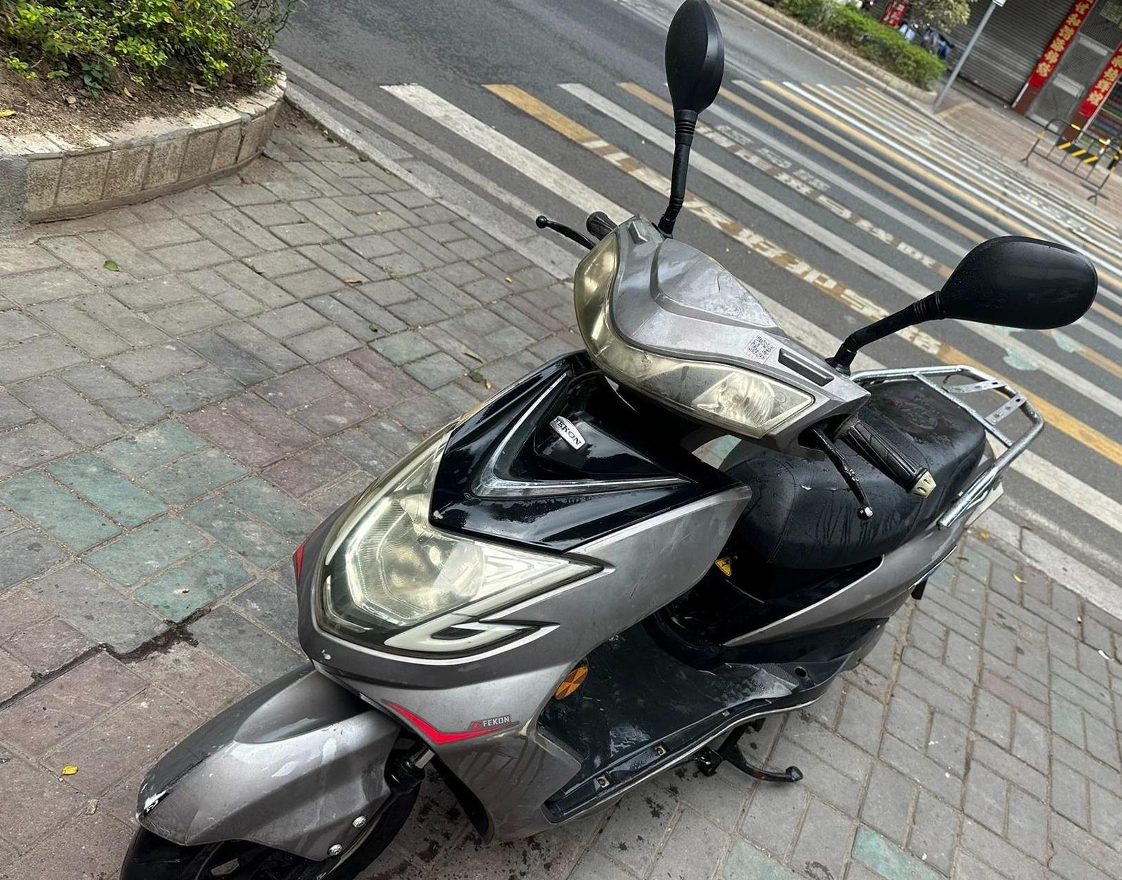 飞肯72v20a电动车!能走40到50公里!1150处理!