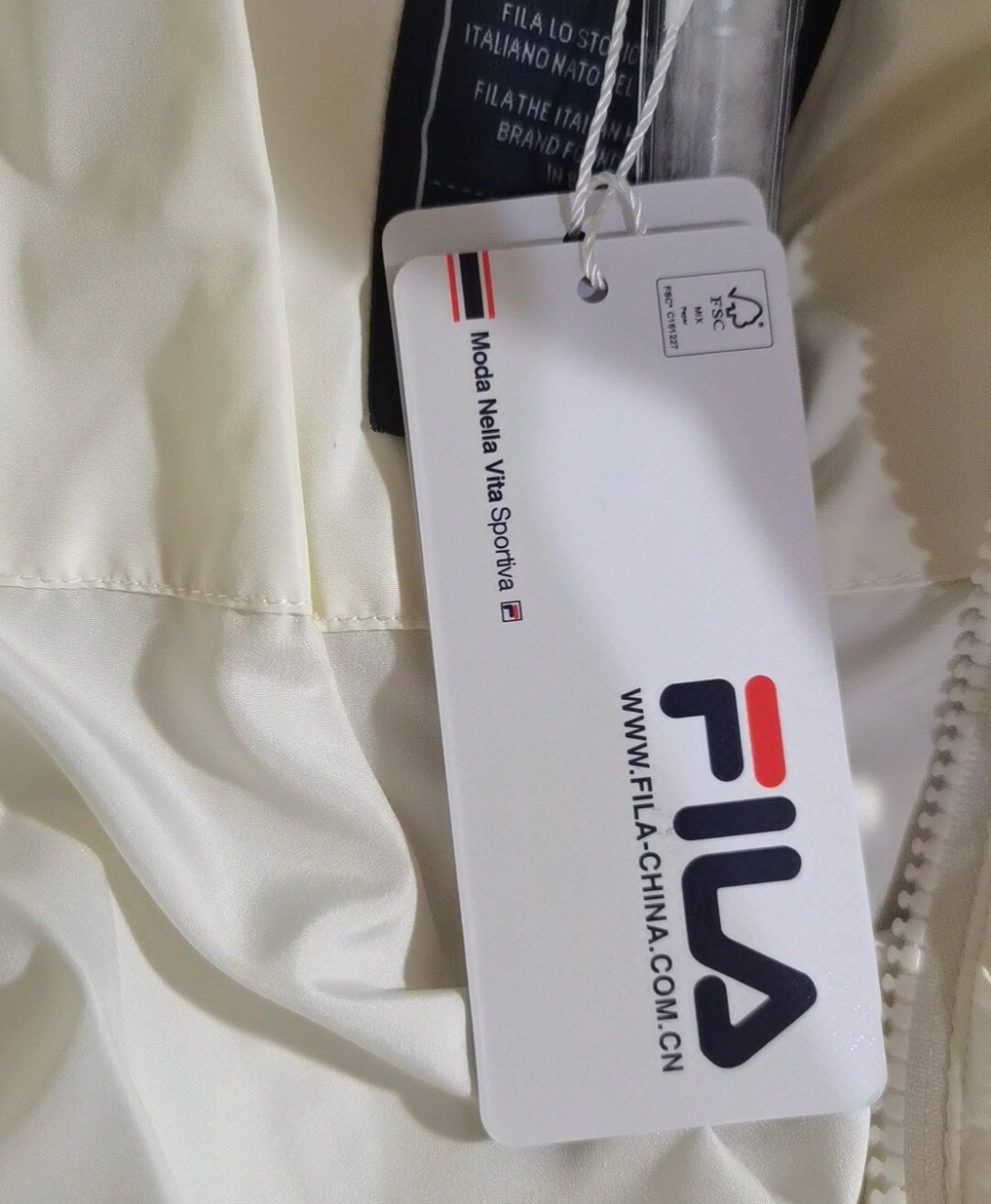 fila斐乐羽绒服鉴定真假案例分享
