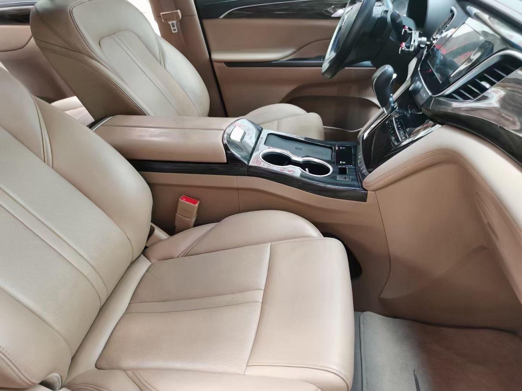 别克丰盛款扶手箱  各车型:塞那/别克gl8/传祺m8/艾力绅/奥德赛/理想