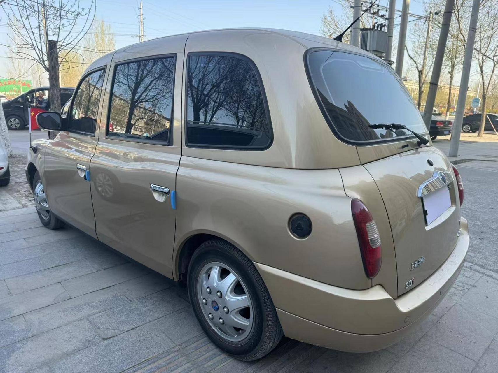 上海英伦2015年上牌,全车原漆,实表6万公里,全国限量版,新车上路26万