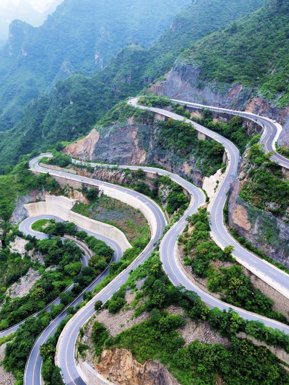 房山红井路99"秋名山"出行.山路十八弯,景色蔚为壮观93.