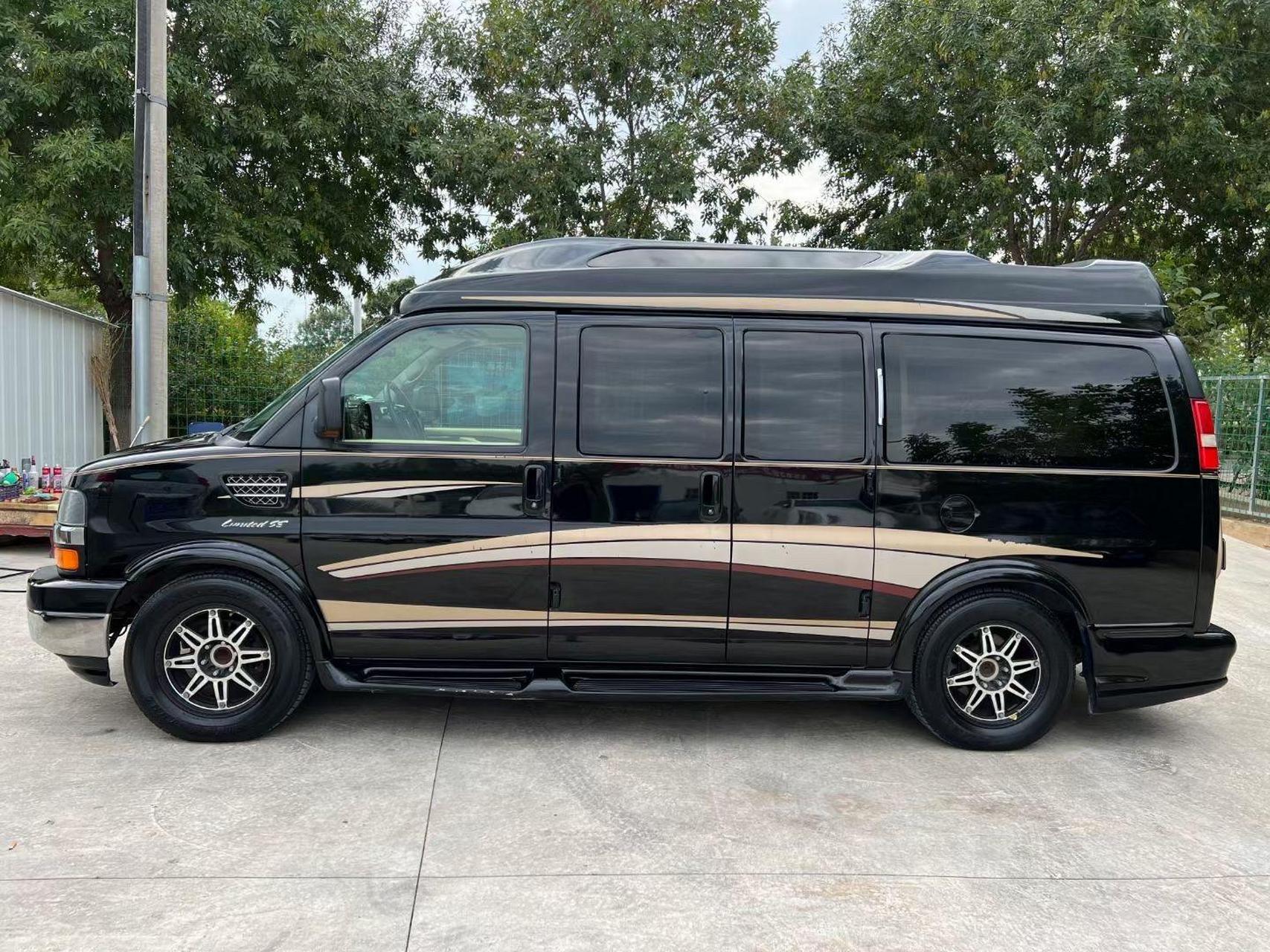 08年雪佛兰特使,5.3l限量版双开门,私家一手,全车铁皮件原车漆