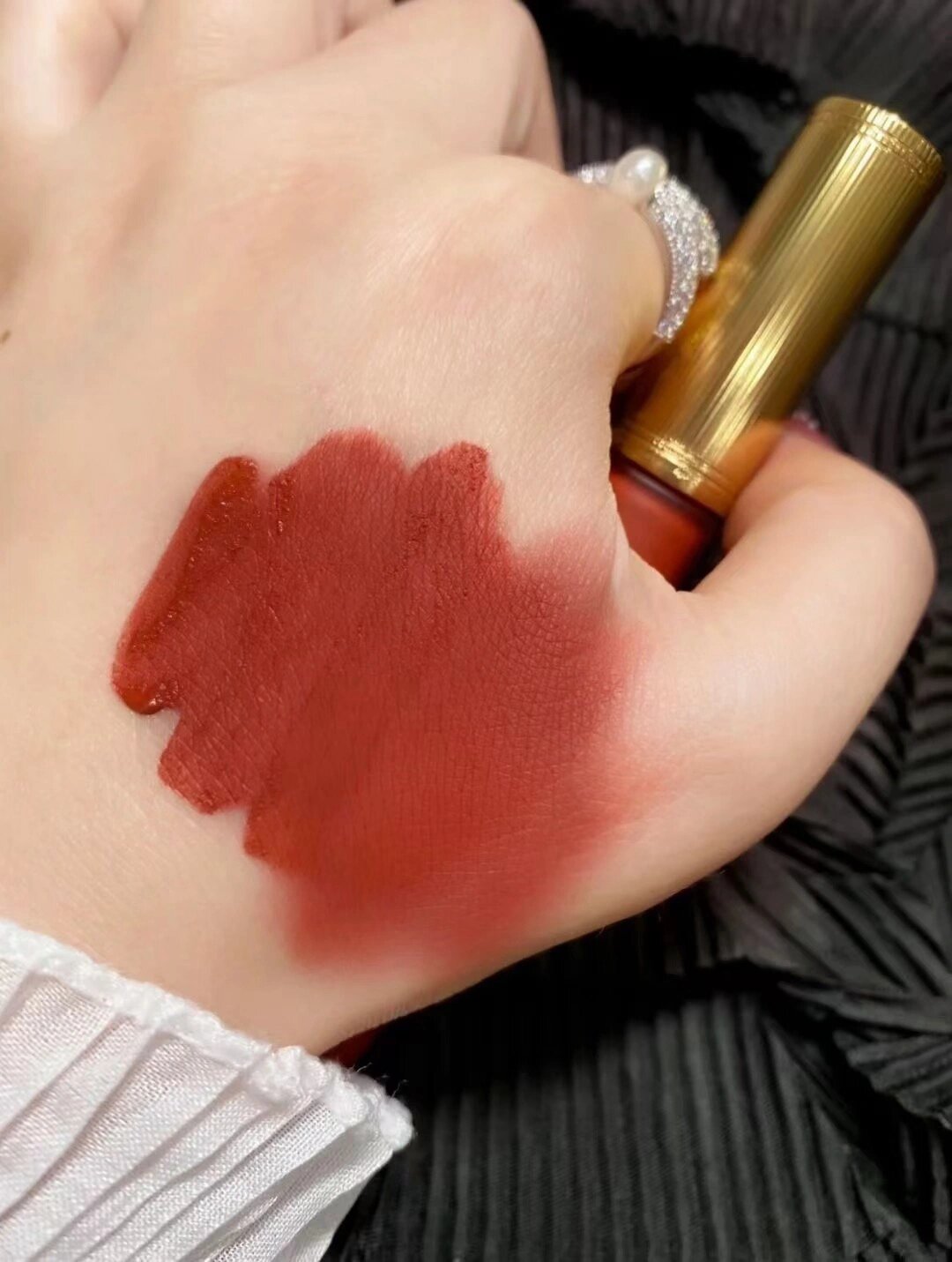 gucci复古哑光唇釉505来啦 古驰哑光唇釉505 #复古珍妮特# 有丢丢