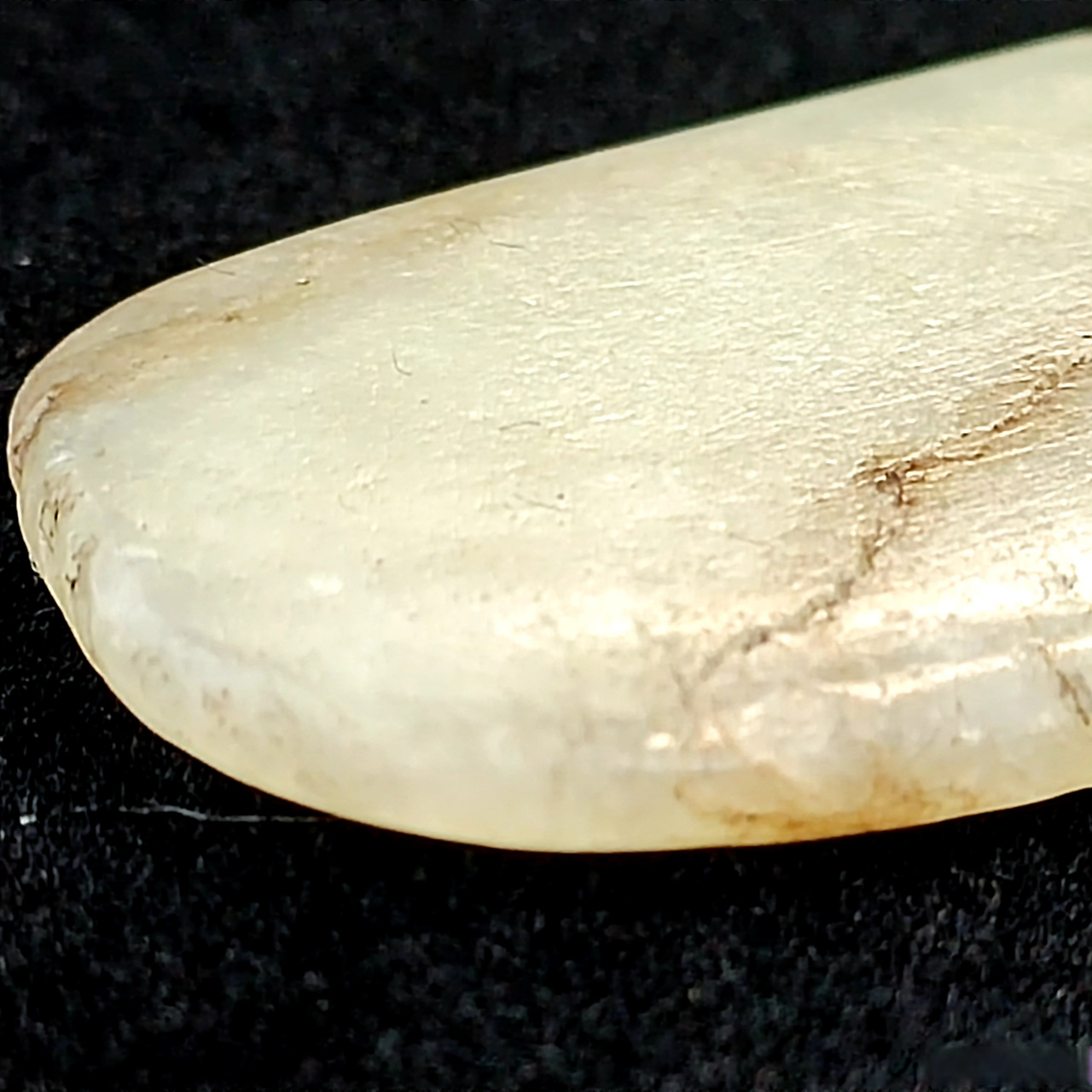 太润了,简直用手抓不住!红山文化玉斧型佩!