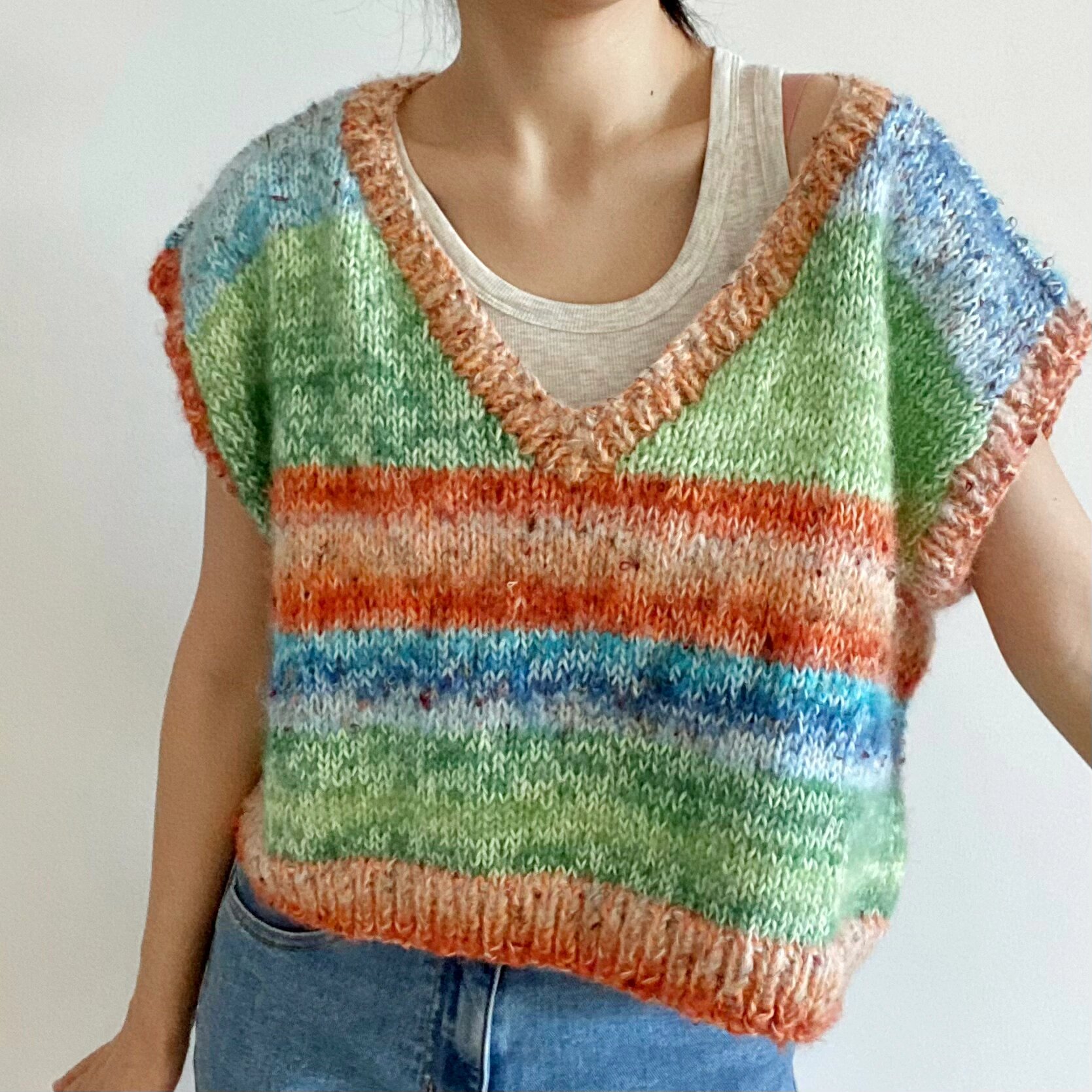 棒针编织毛衣花色v领背心(含图解