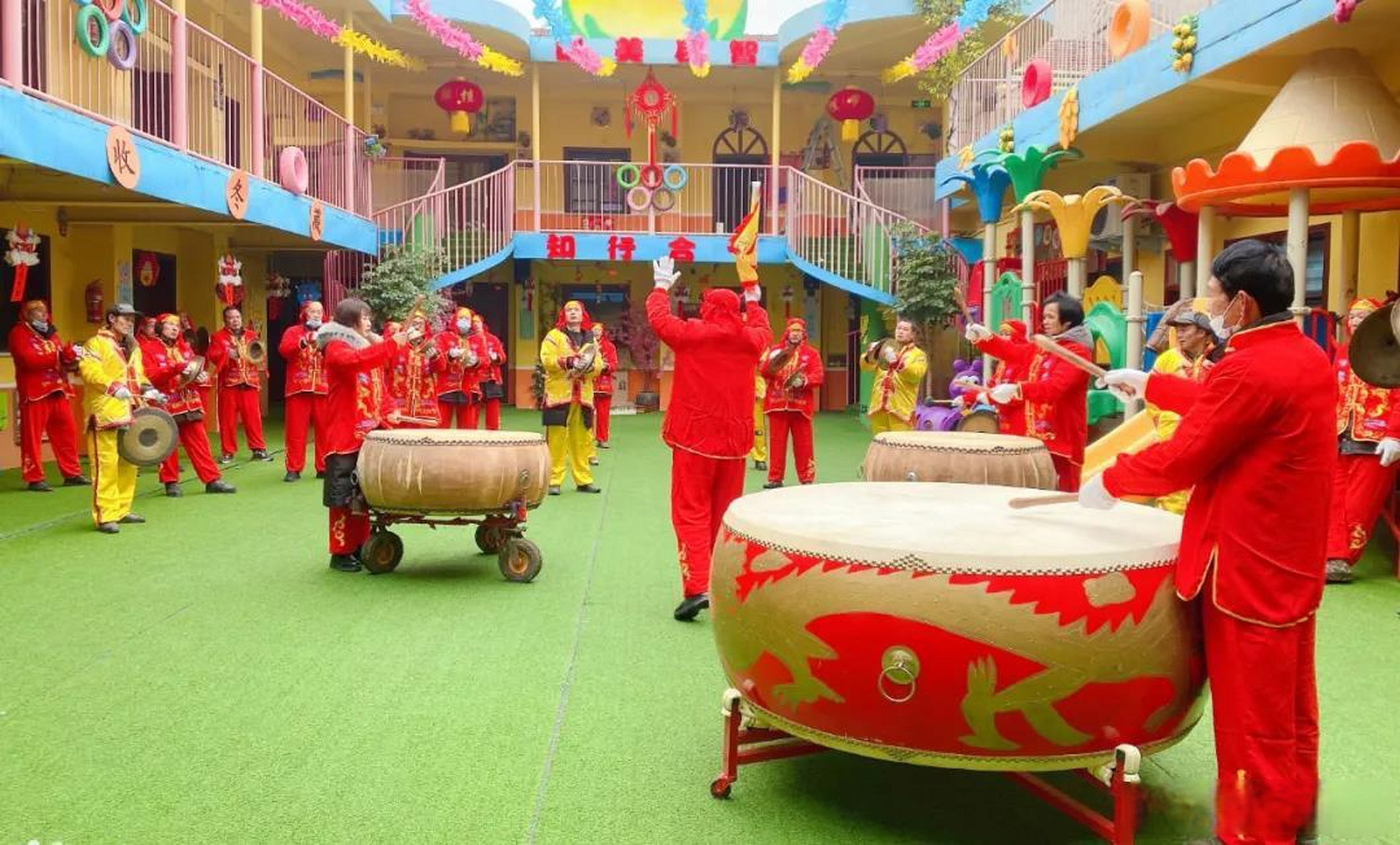 网络中国节·元宵# 【打排鼓?扭秧歌?