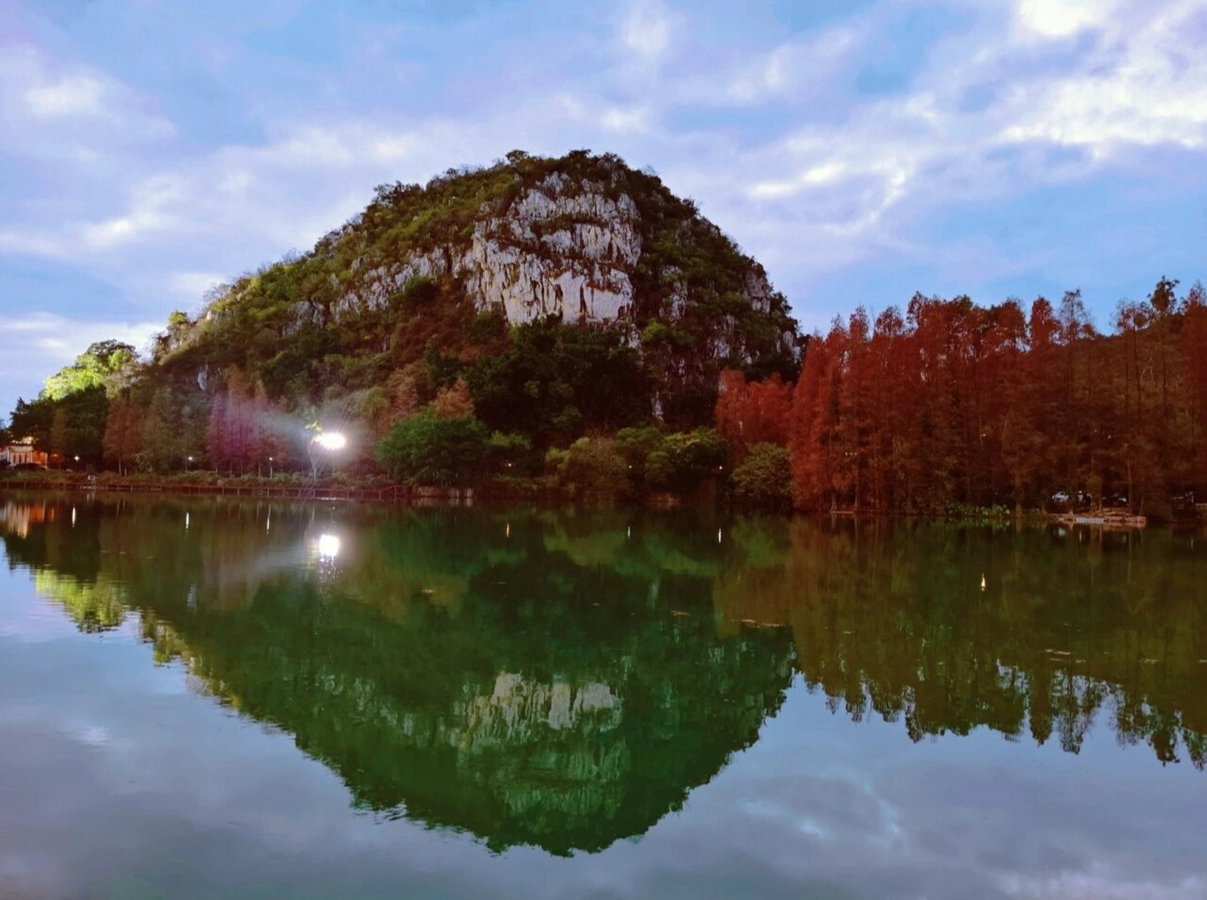肇庆人带你打卡5a级风景区—七星岩 生活了20多年的肇庆,有记忆的小