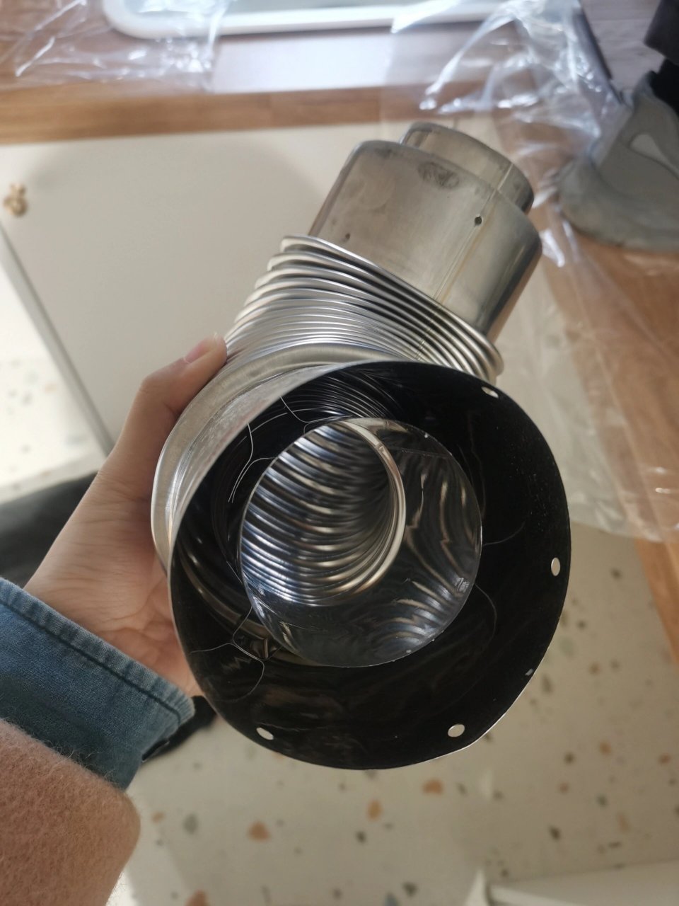 热水器安装 花费:185元 我家买的方太的平衡式热水器.