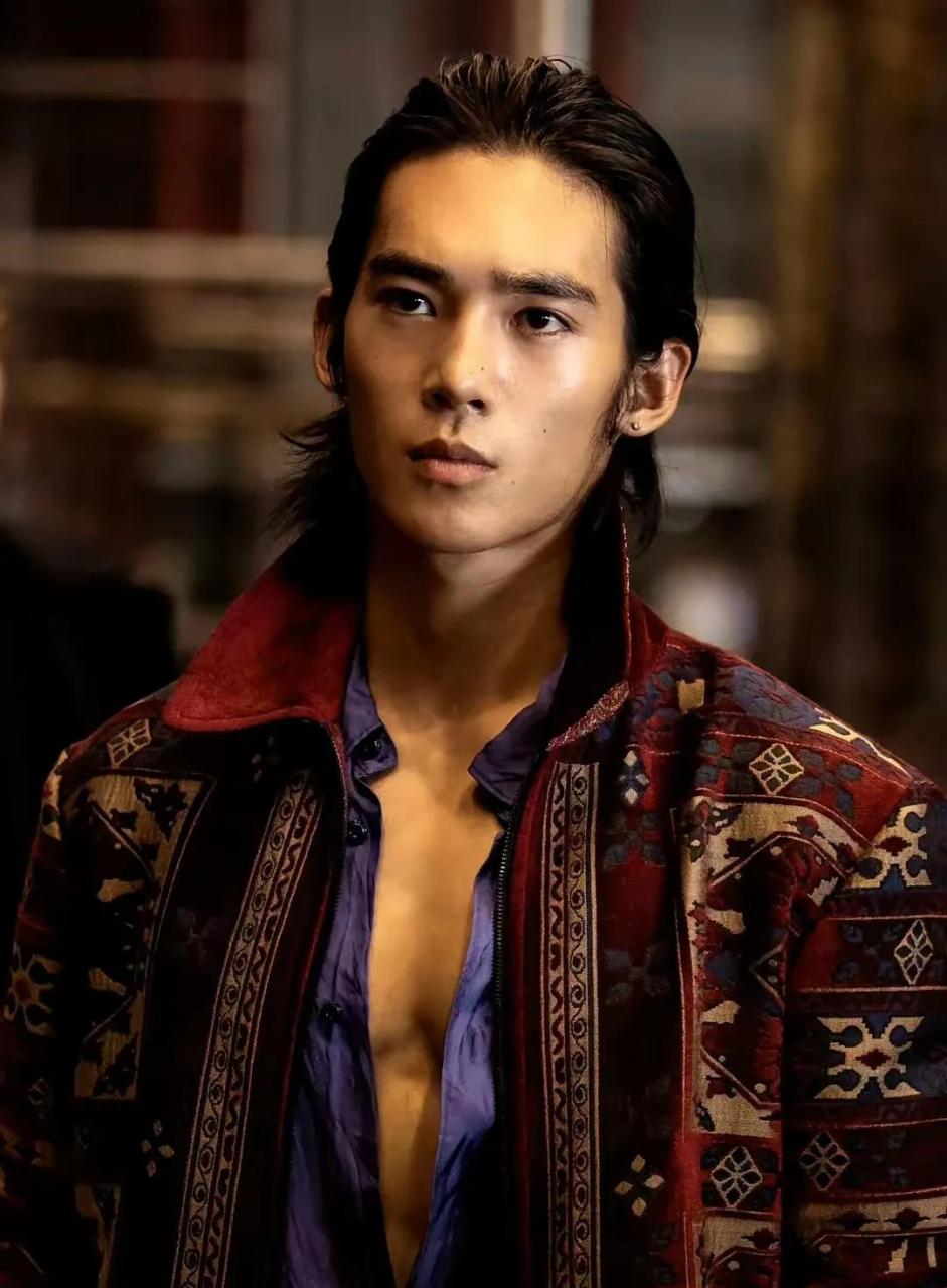 于适是内娱最合适长发的男星! 看了长发的于适,瞬间入坑!