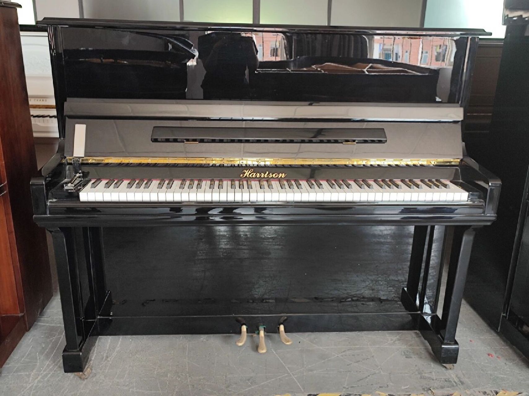 【harrison哈利臣】钢琴 广东哈利臣钢琴有限公司是经省外经委批准而